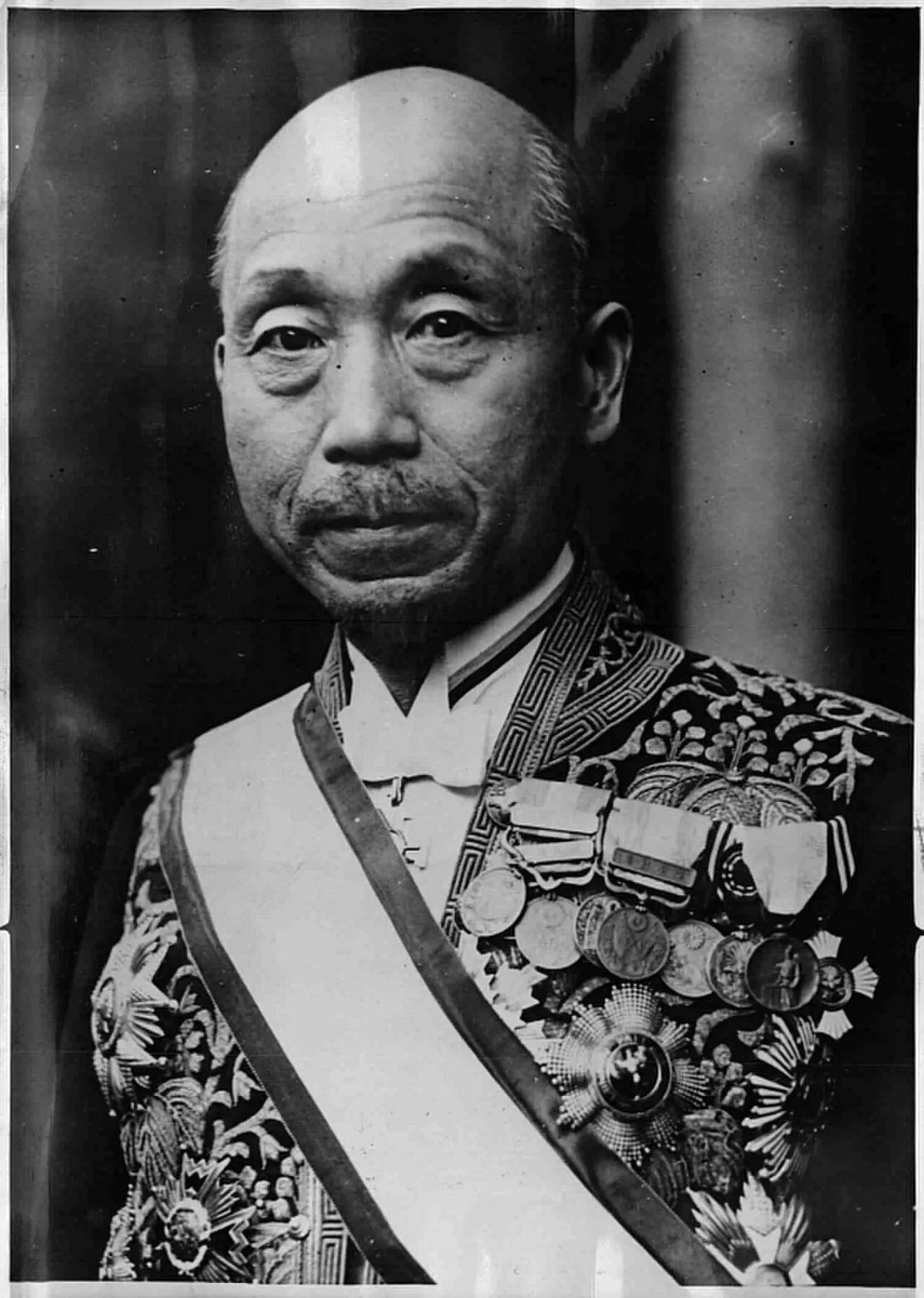 Portrait of Adachi Mineichirō (1870–1934) – memorial page