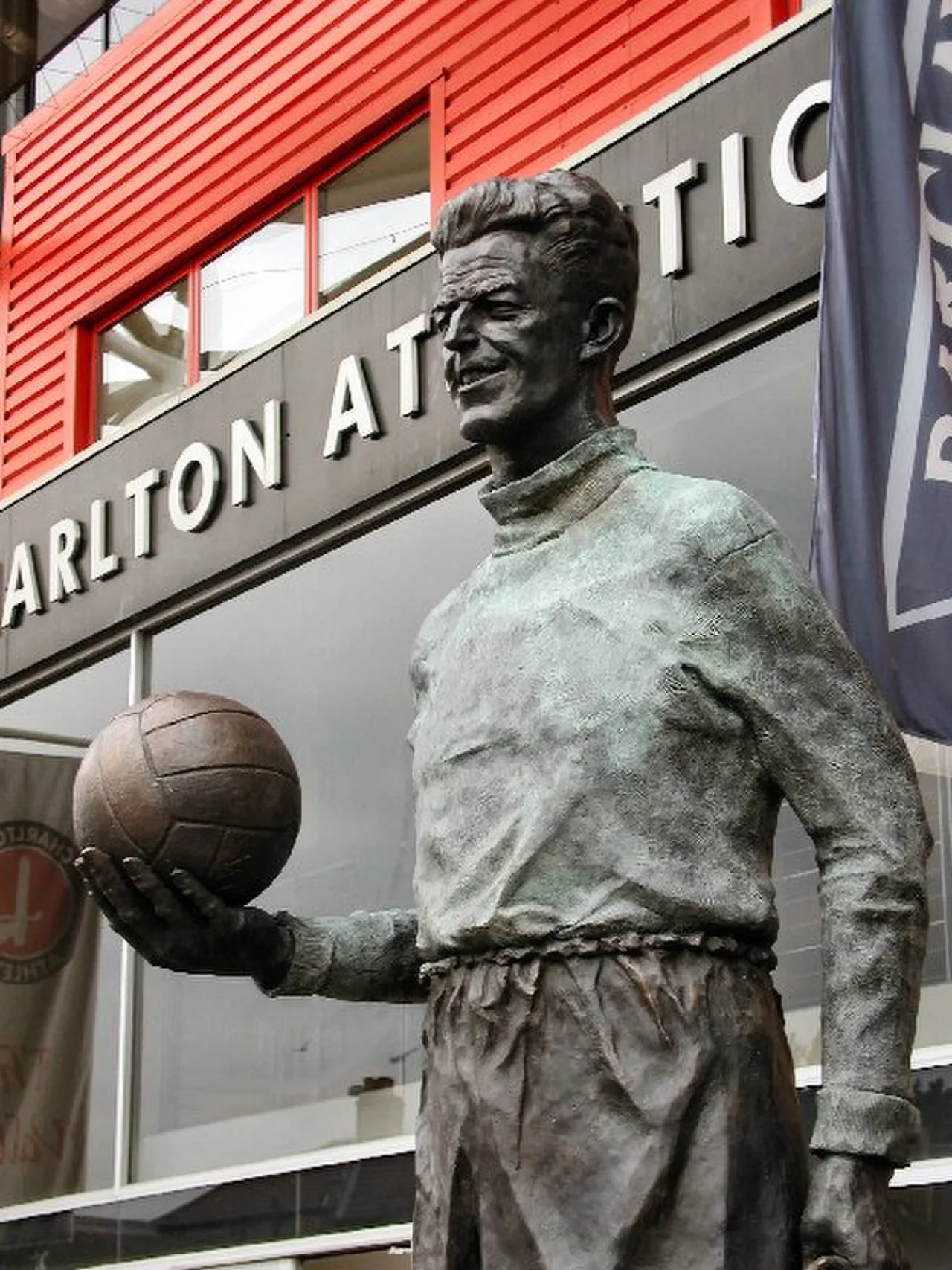 Portrait of Sam Bartram (1914–1981) – memorial page