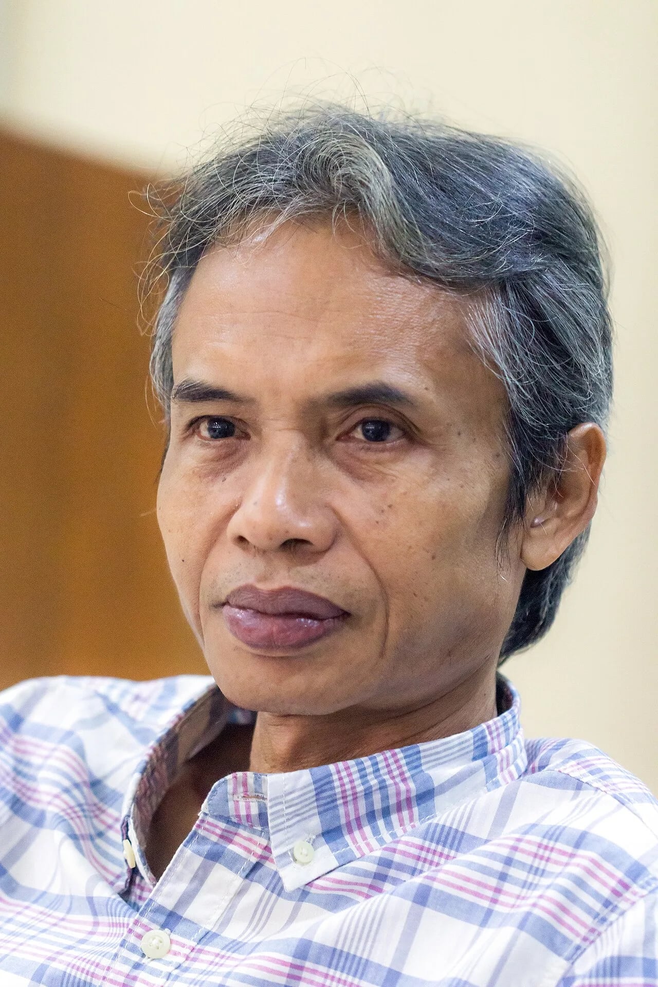 Porträt von Joko Pinurbo (1962–2024) – Gedenkseite