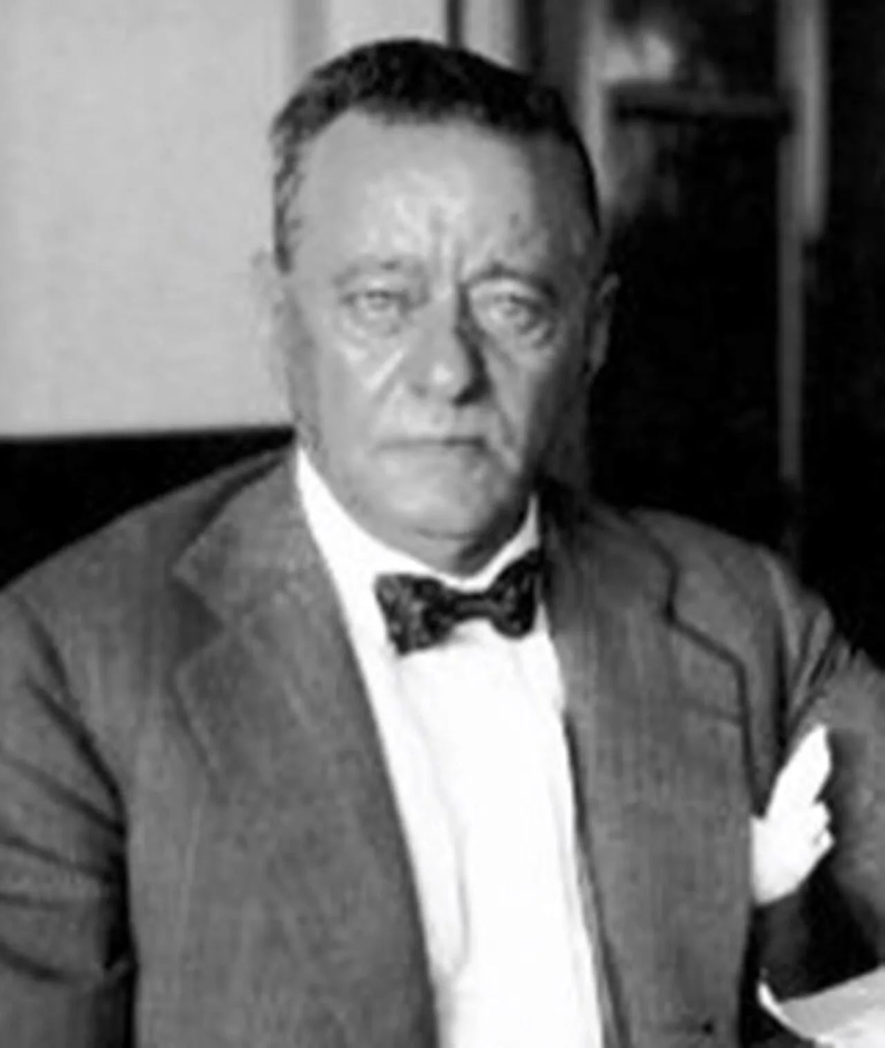 Portrait of Santos Manfredi (1867–1951) – memorial page