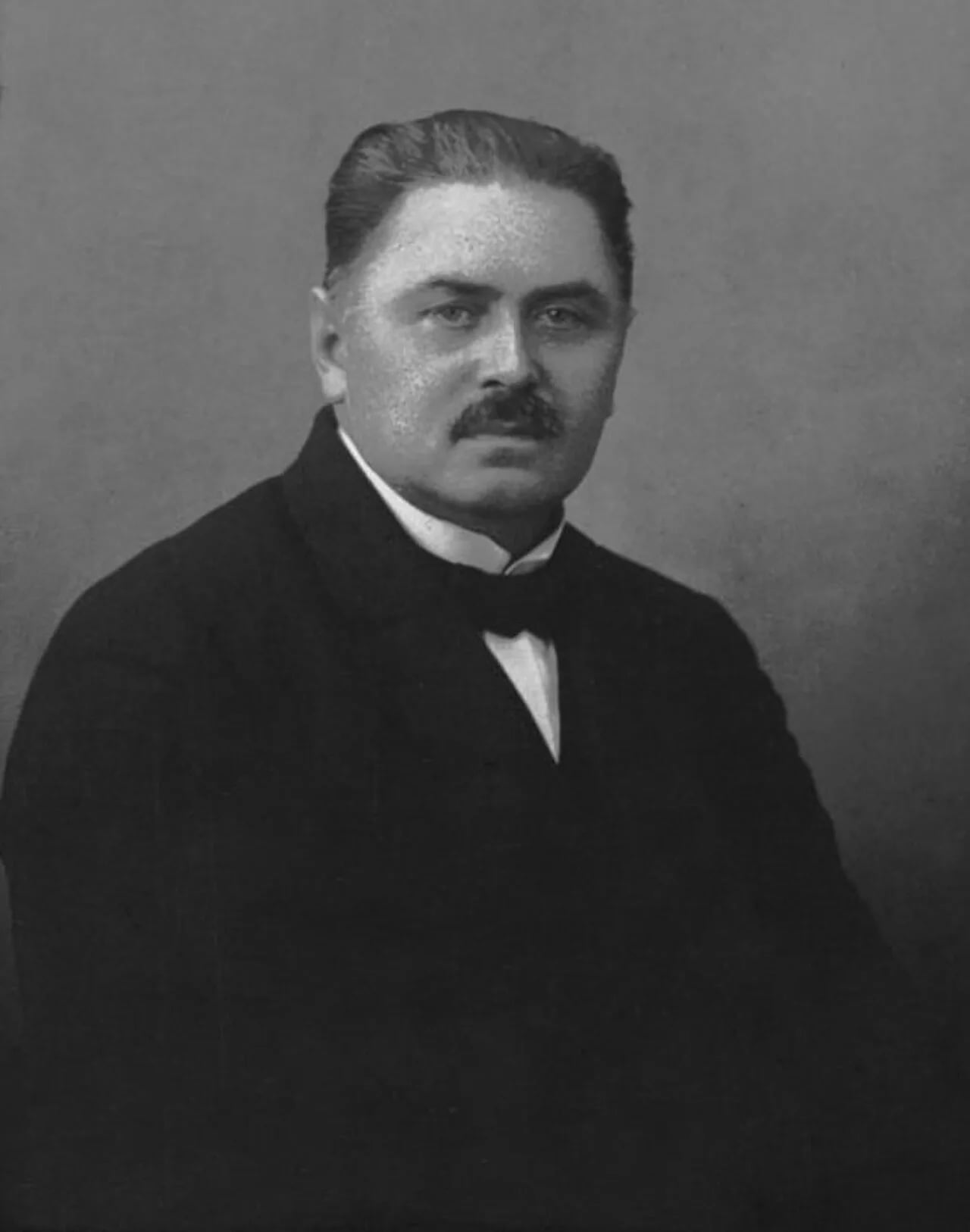 Portrait of Adalbert Sosinski (1872–1934) – memorial page