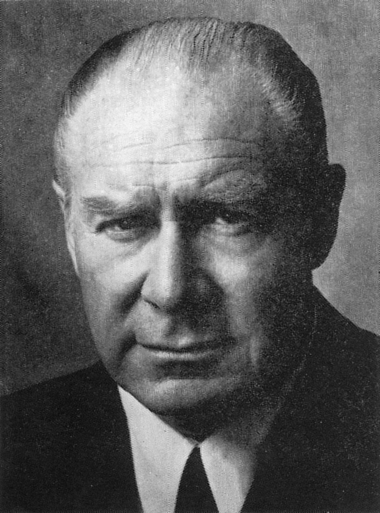 Porträt von Sergio Onofre Jarpa (1921–2020) – Gedenkseite