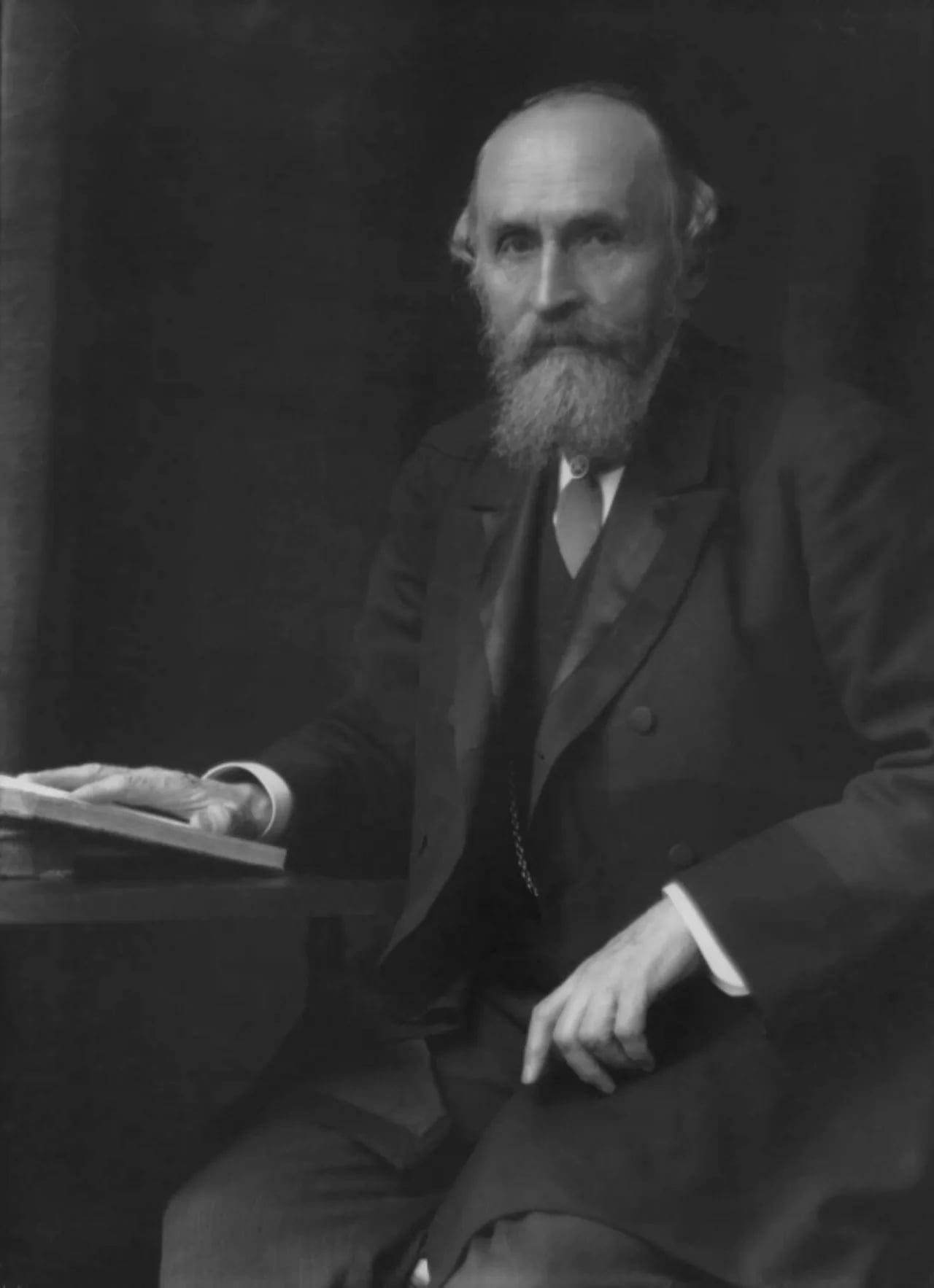 Porträt von Lewis Campbell (1830–1908) – Gedenkseite