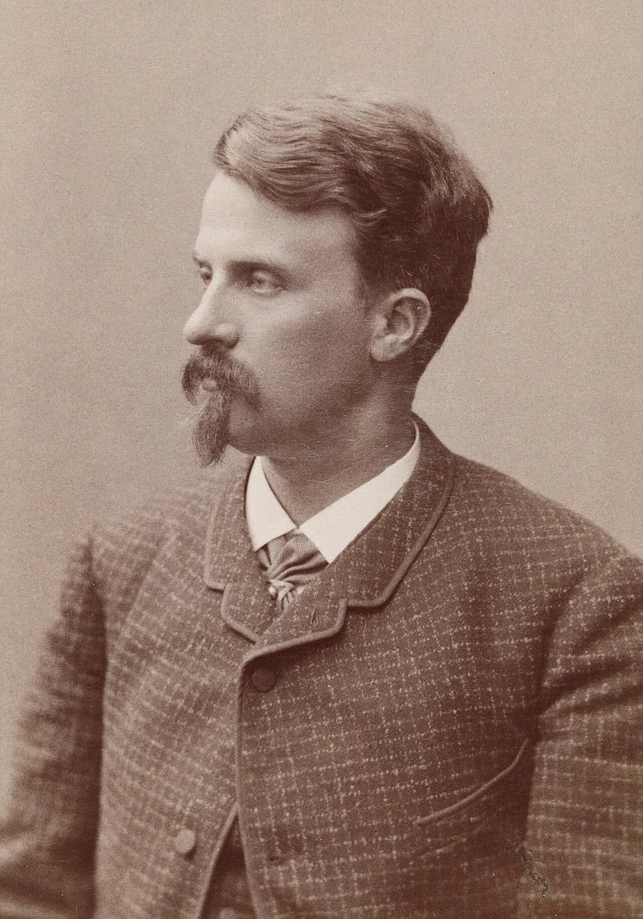 Porträt von Juhani Aho (1861–1921) – Gedenkseite