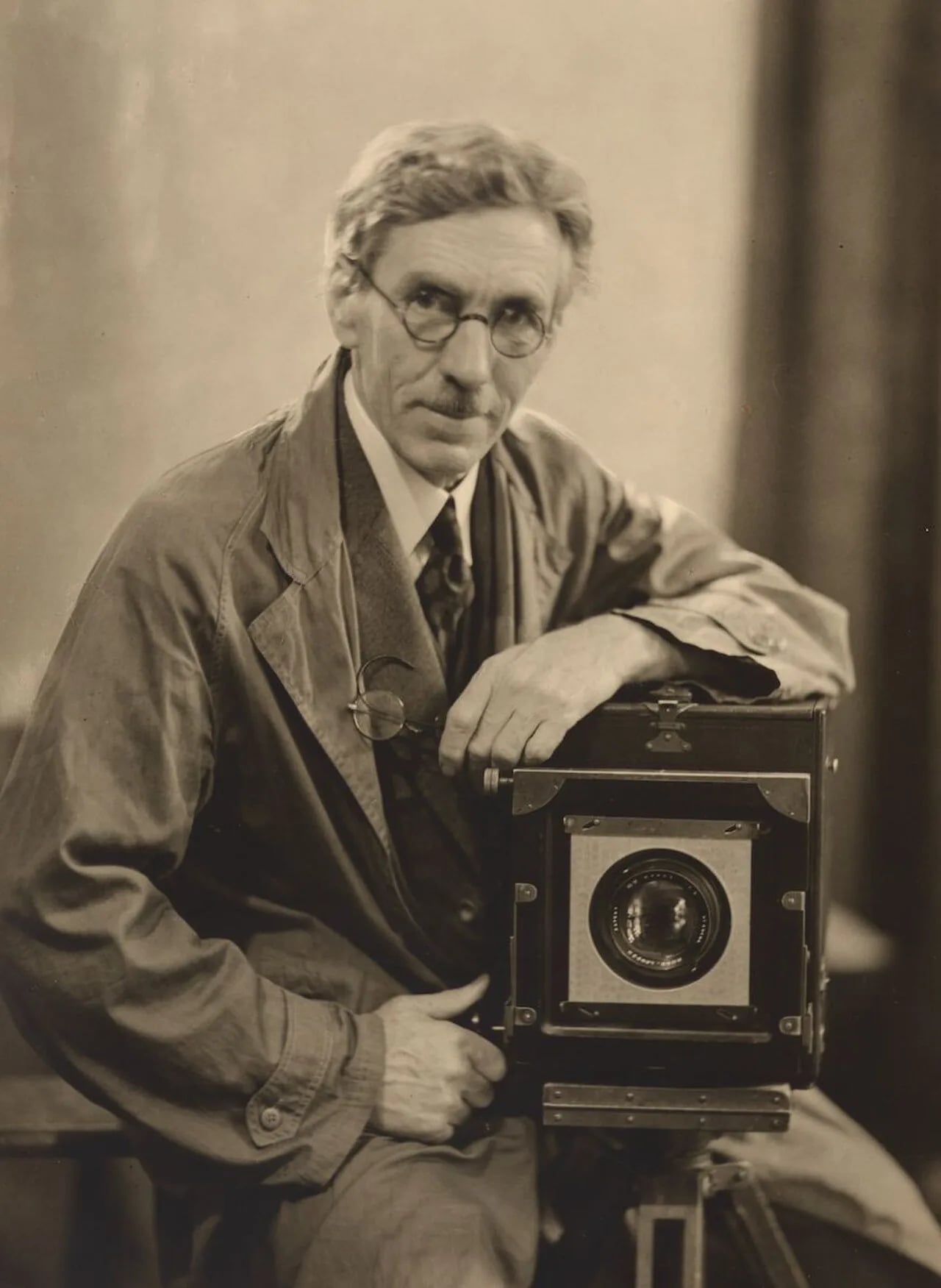 Porträt von Harold Cazneaux (1878–1953) – Gedenkseite
