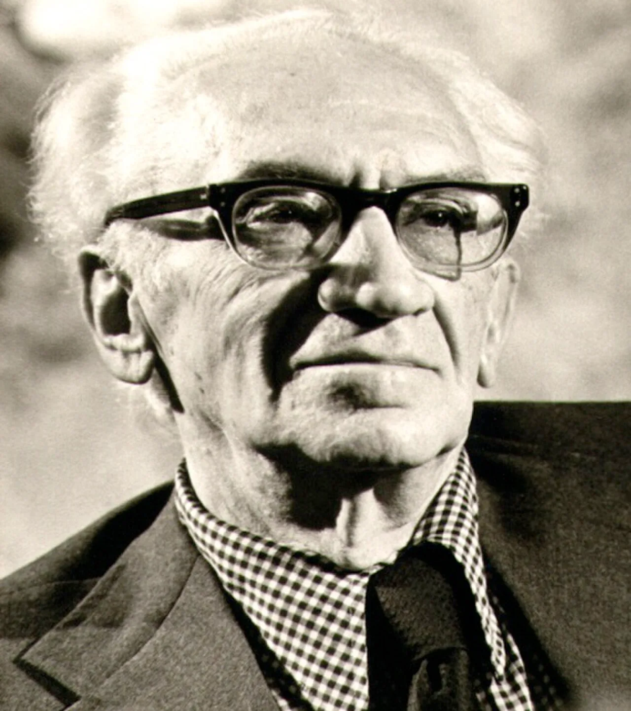 Portrait of Immanuel Velikovsky (1895–1979) – memorial page