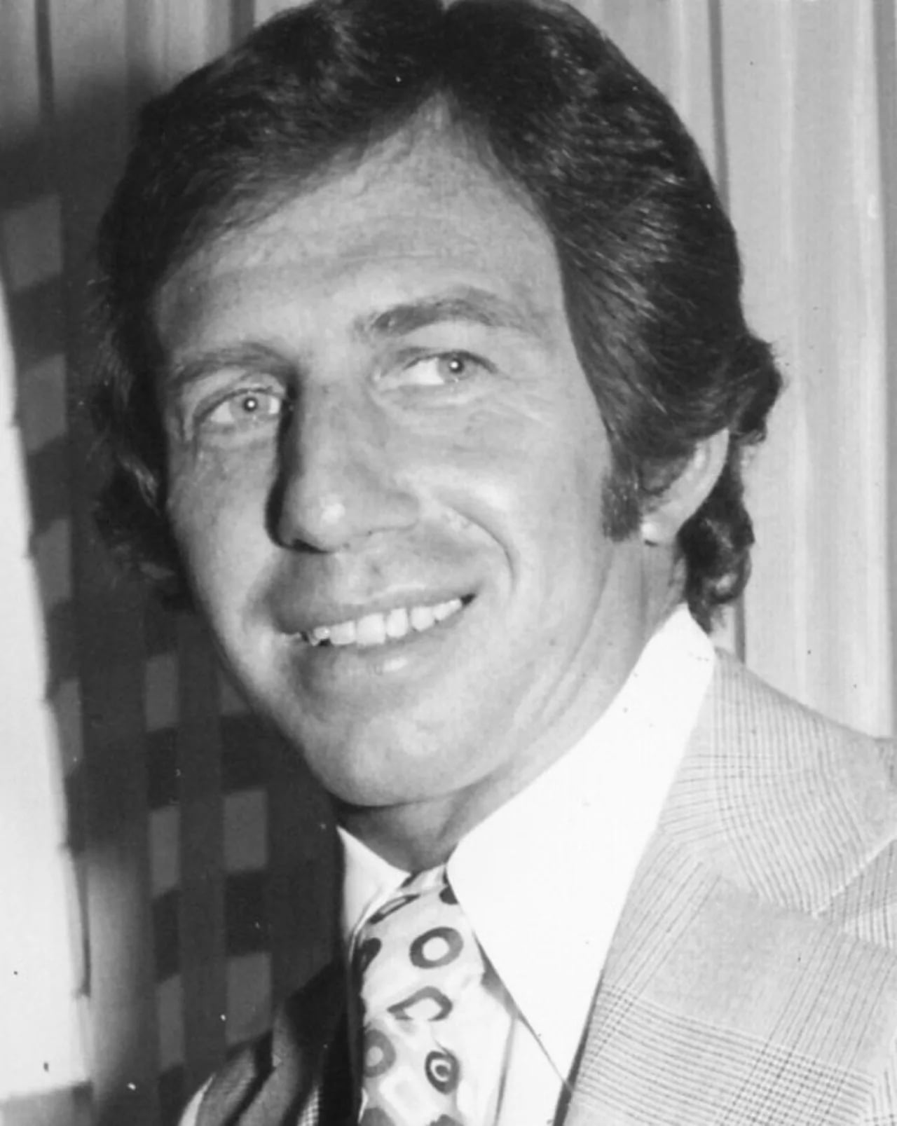 Portrait of Steven Hilliard Stern (1937–2018) – memorial page