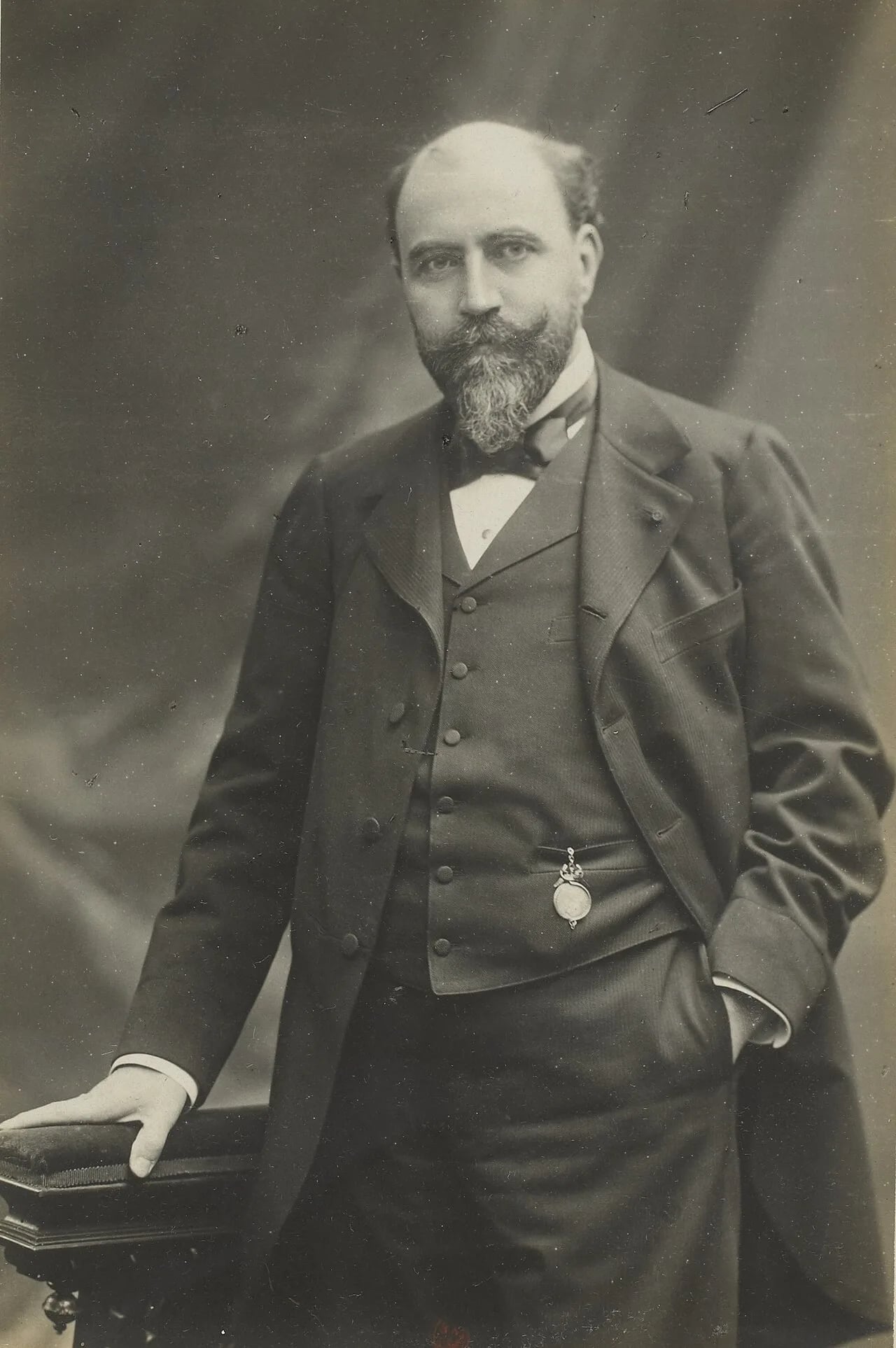 Portrait of Stéphane Dervillé (1848–1925) – memorial page