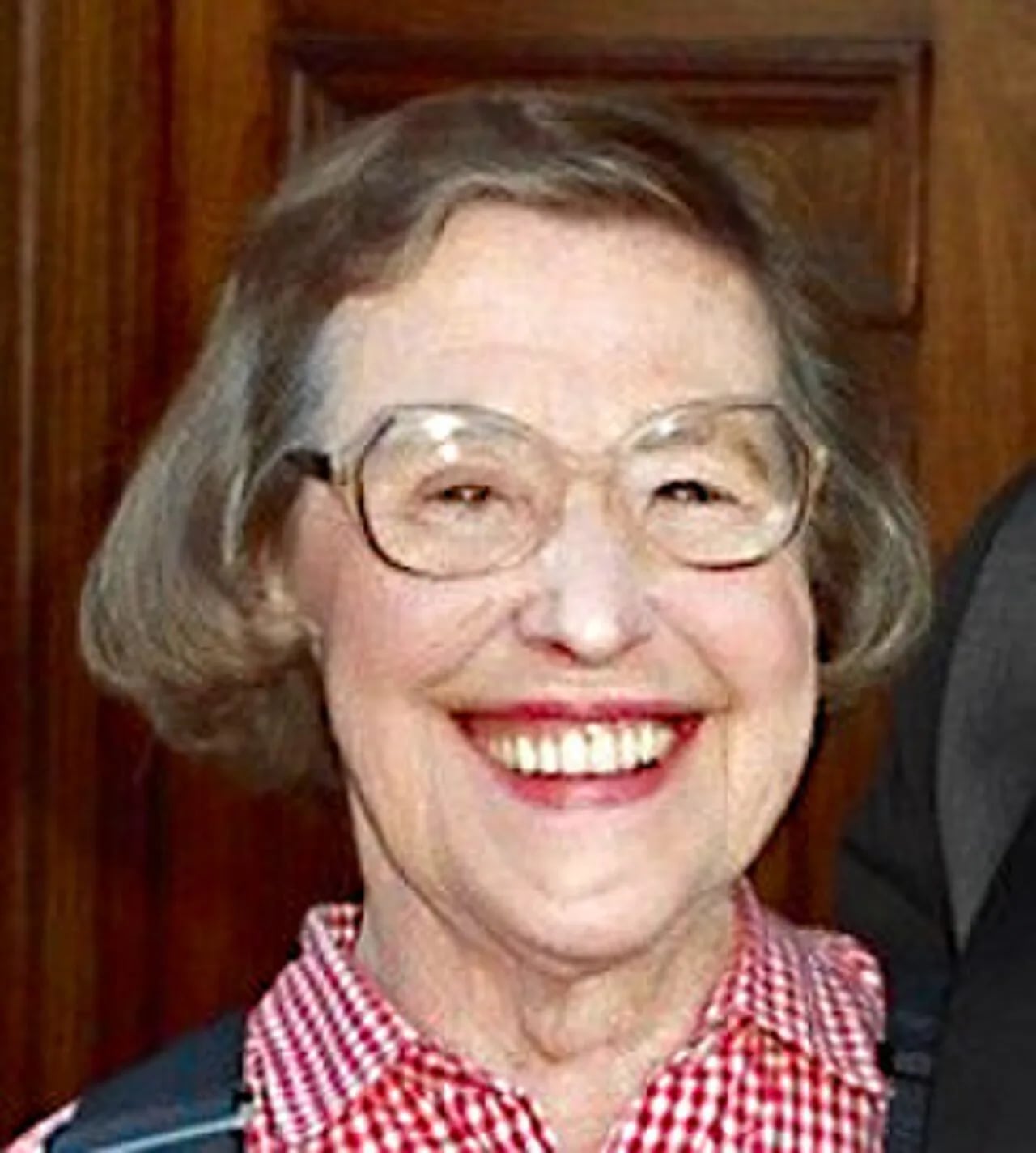 Portrait of Peg Phillips (1918–2002) – memorial page