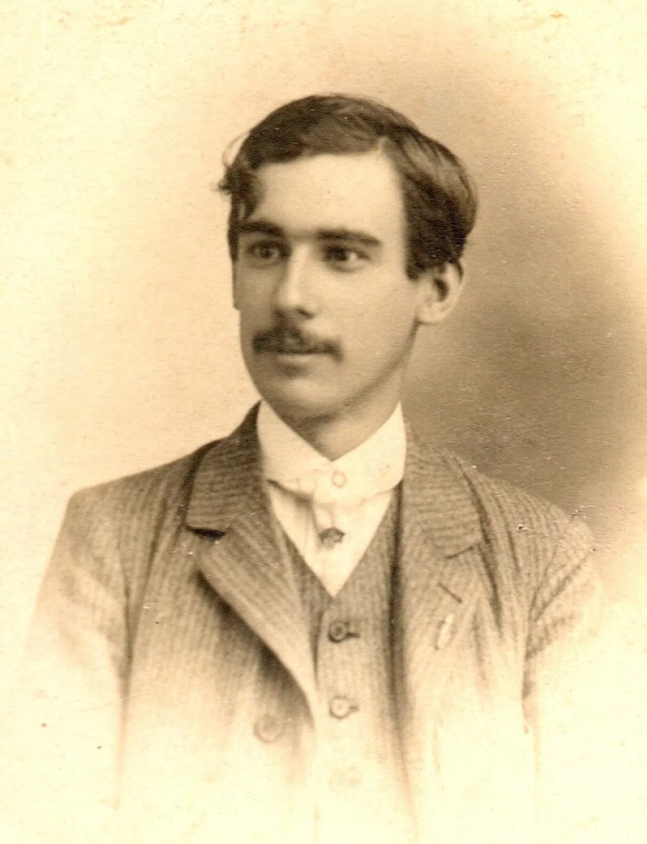 Portrait of Sully-André Peyre (1890–1961) – memorial page