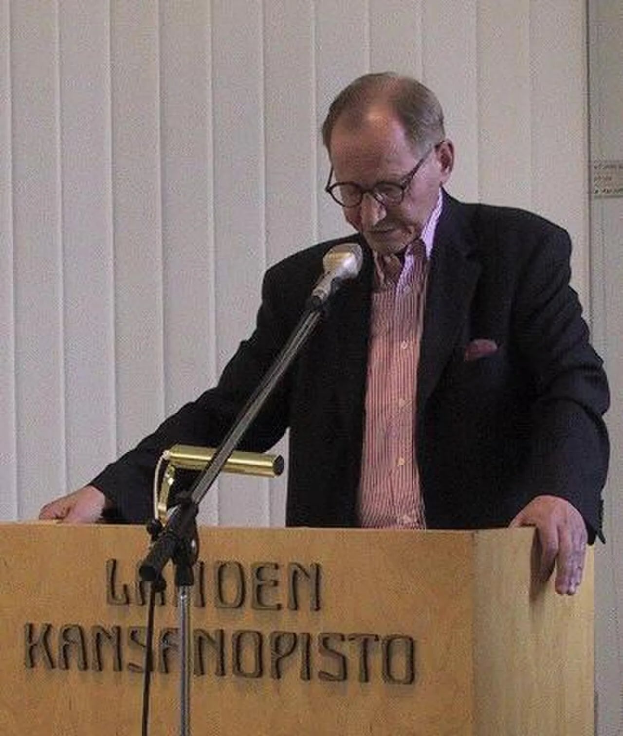 Porträt von Matti Wuori (1945–2005) – Gedenkseite