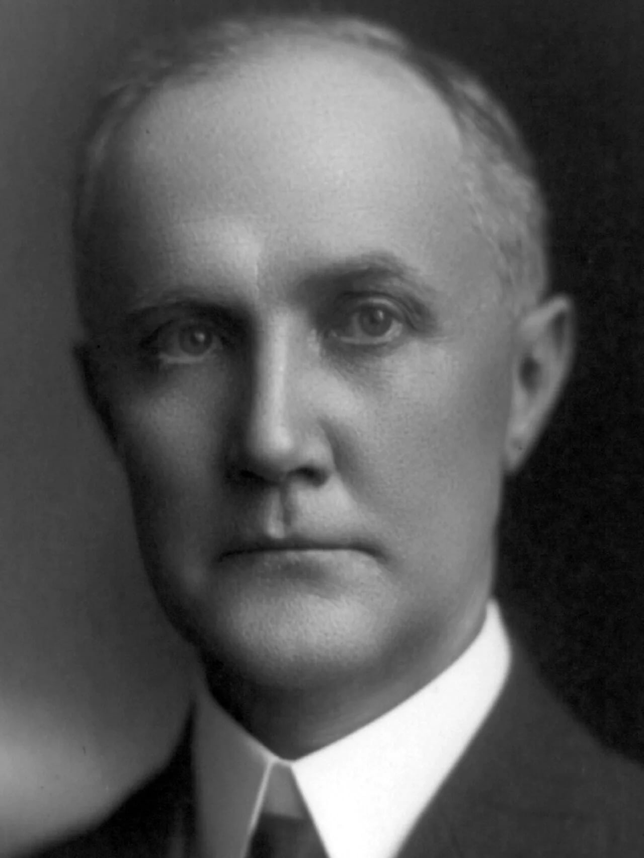Portrait of Thomas Watt Gregory (1861–1933) – memorial page