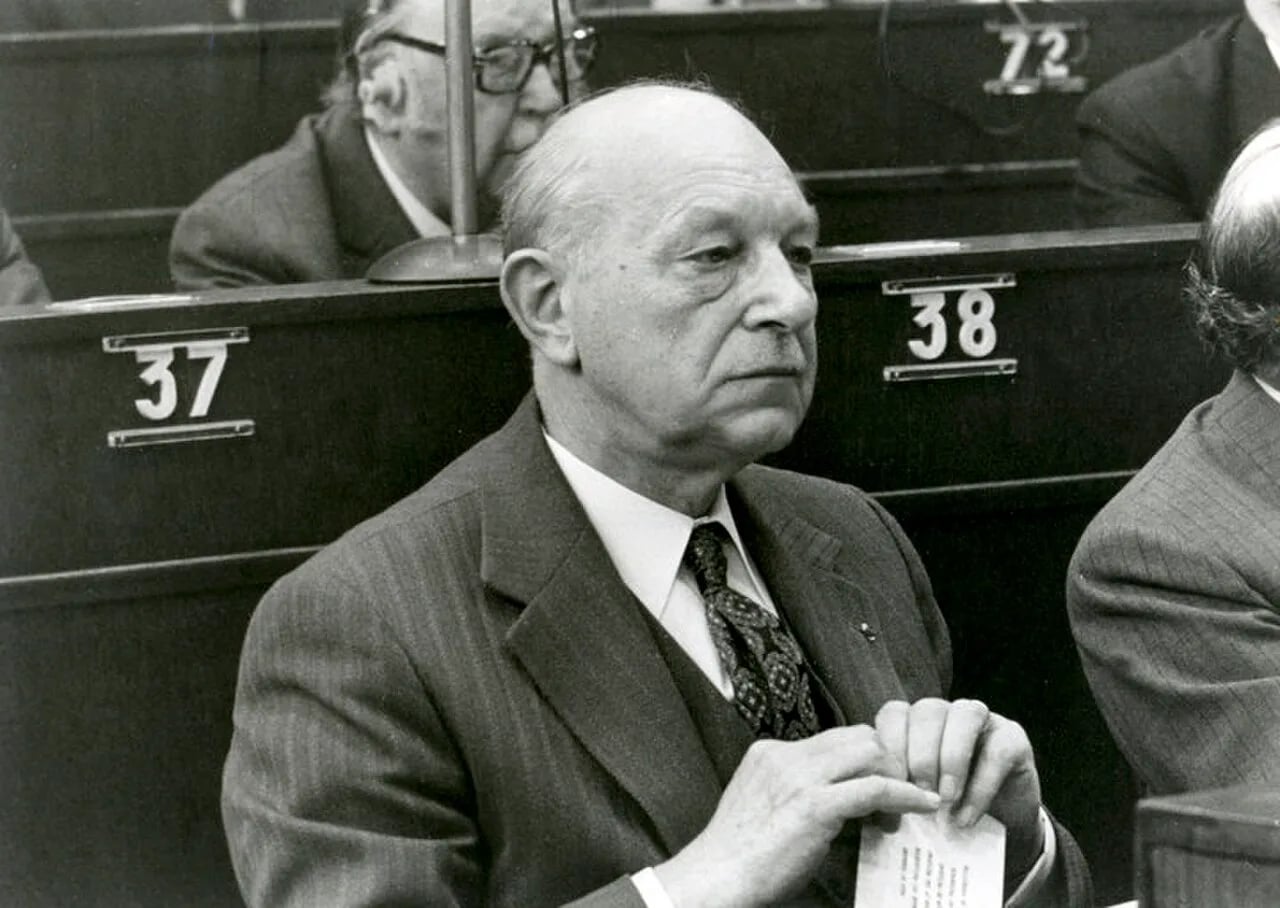 Portrait of René Pêtre (1911–1976) – memorial page