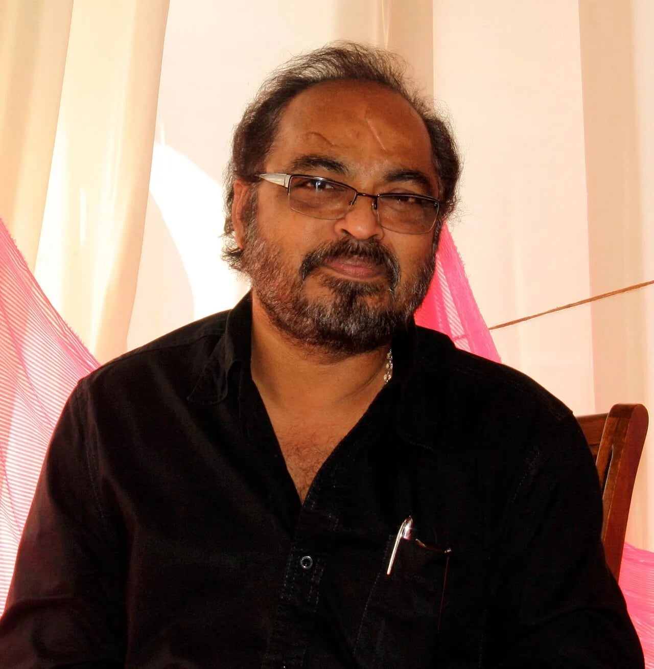 Porträt von Johnson (1953–2011) – Gedenkseite