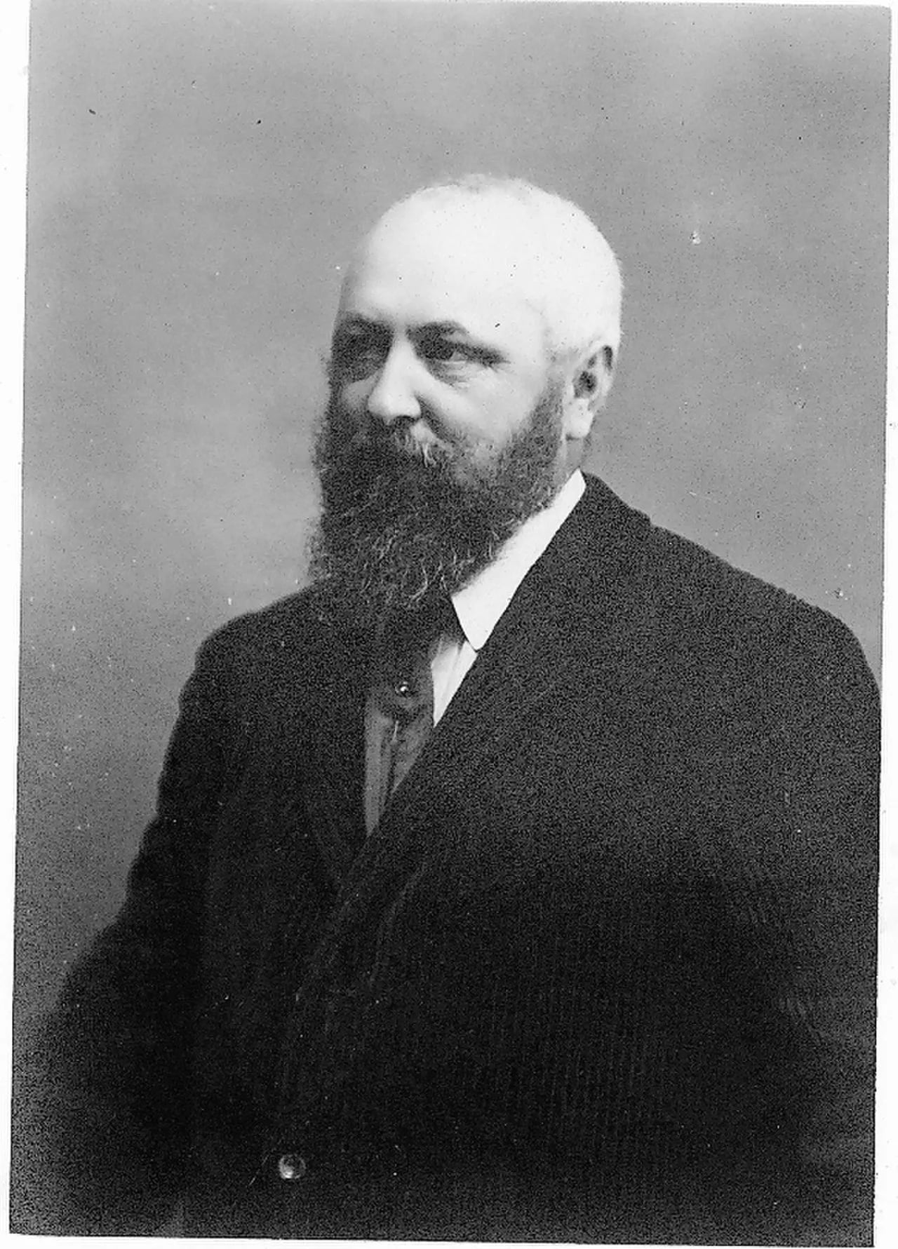 Portrait of Theodore Earl Butler (1861–1936) – memorial page