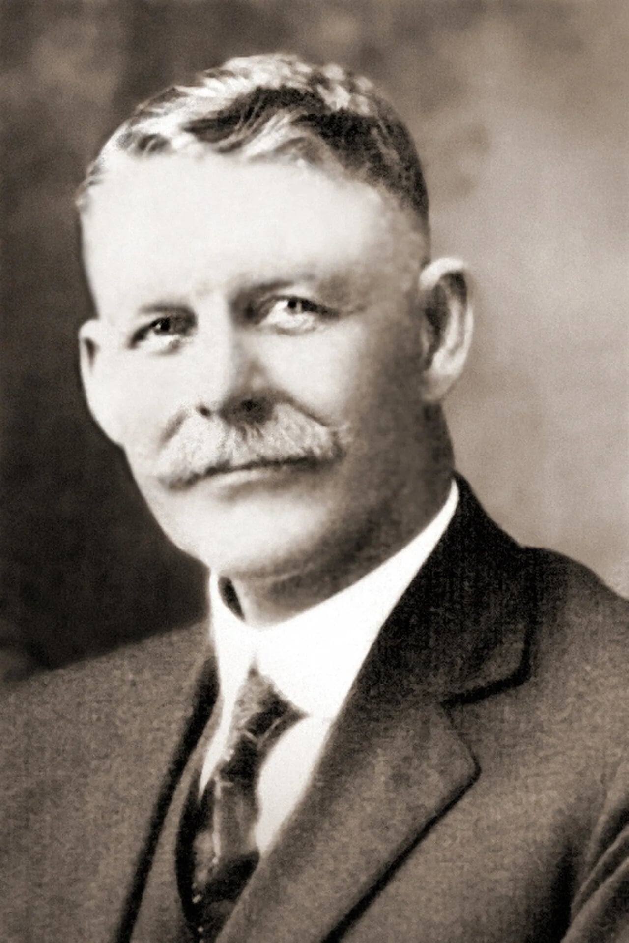 Portrait of Thomas Wakem Caldwell (1867–1937) – memorial page