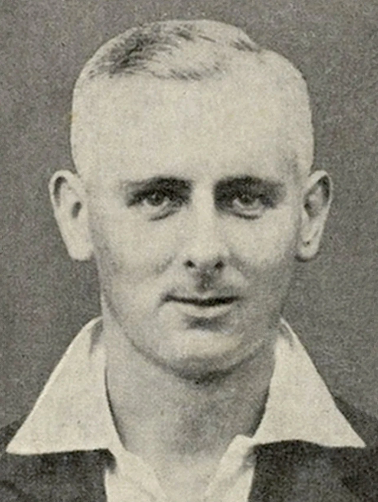 Portrait of Hedley Verity (1905–1943) – memorial page