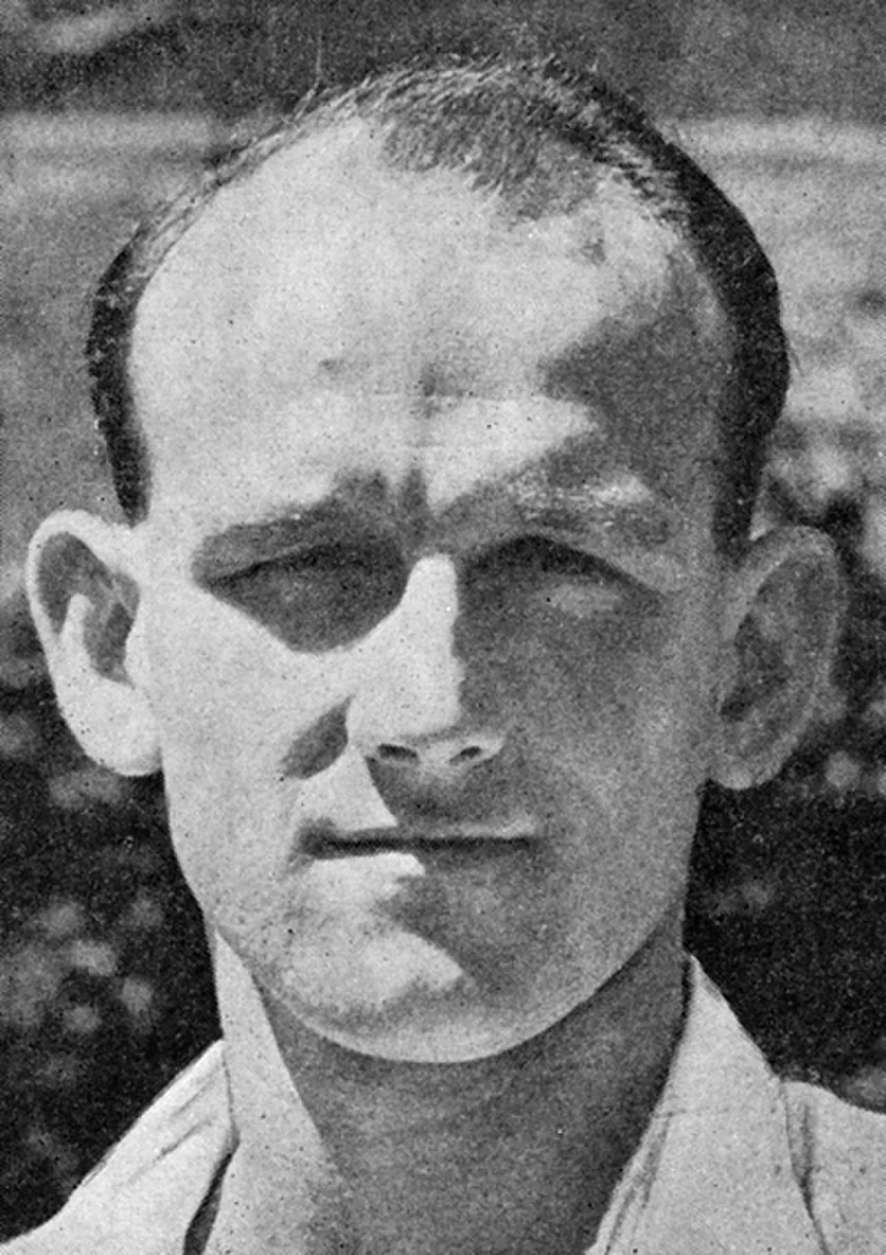 Portrait of Frank Tyson (1930–2015) – memorial page