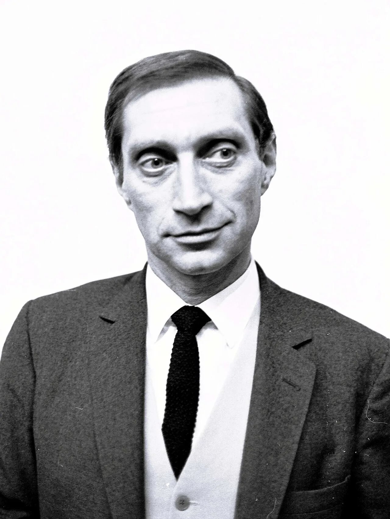 Porträt von Vladek Sheybal (1923–1992) – Gedenkseite