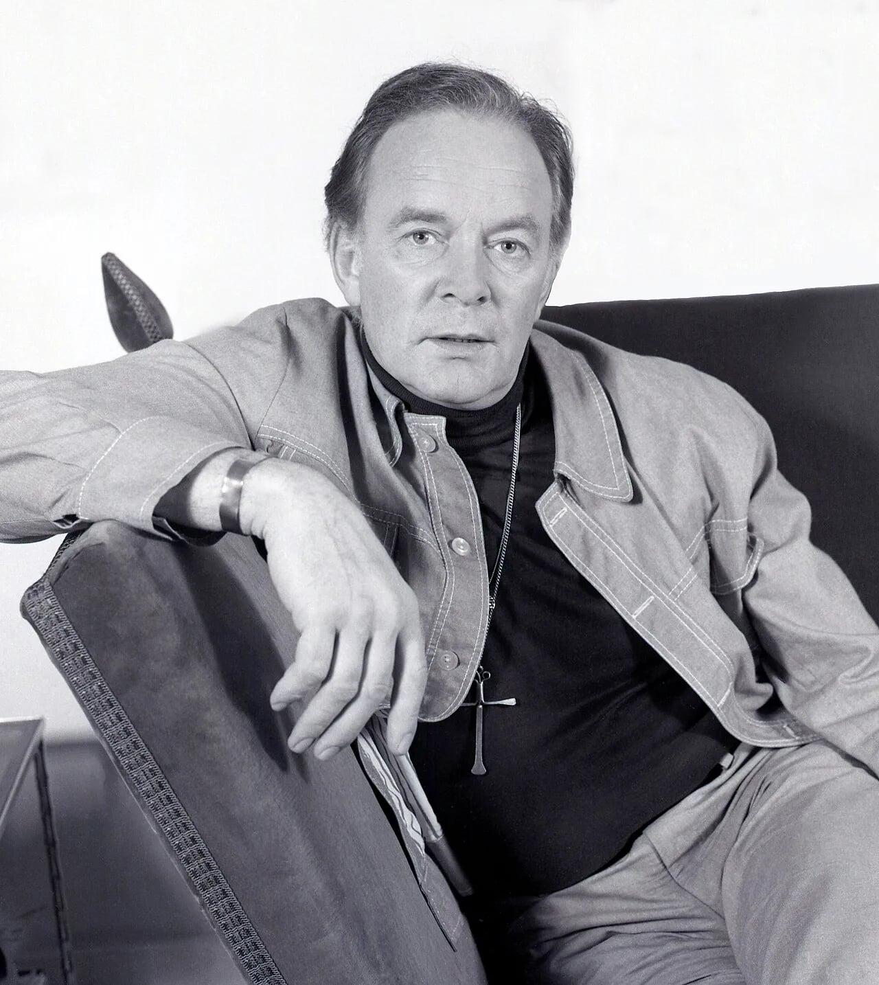Porträt von Tony Britton (1924–2019) – Gedenkseite