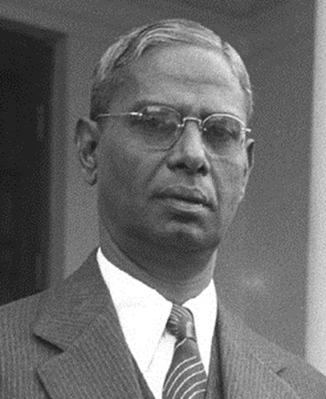 Porträt von R. K. Shanmukham Chetty (1892–1953) – Gedenkseite