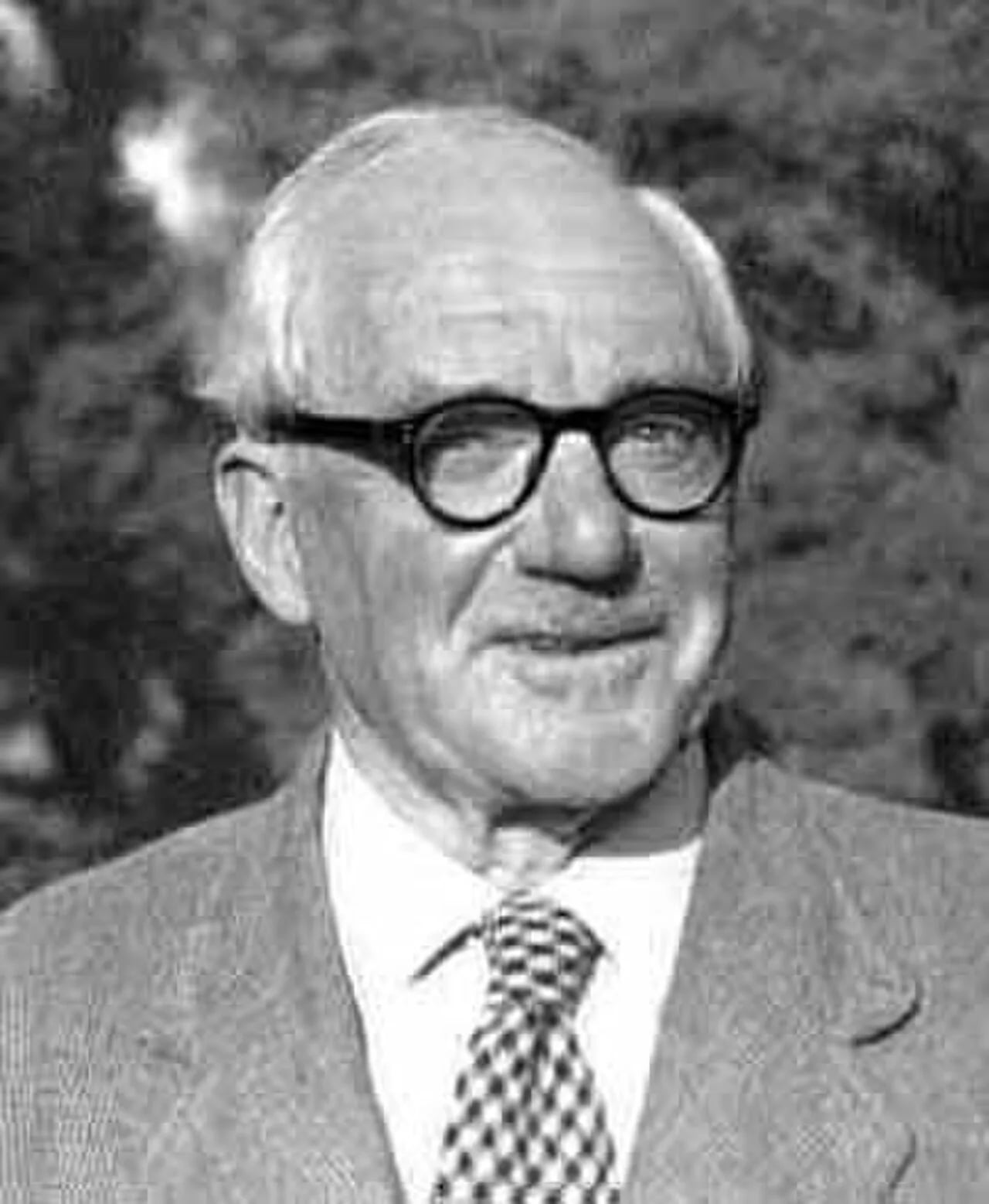 Portrait of John Edensor Littlewood (1885–1977) – memorial page