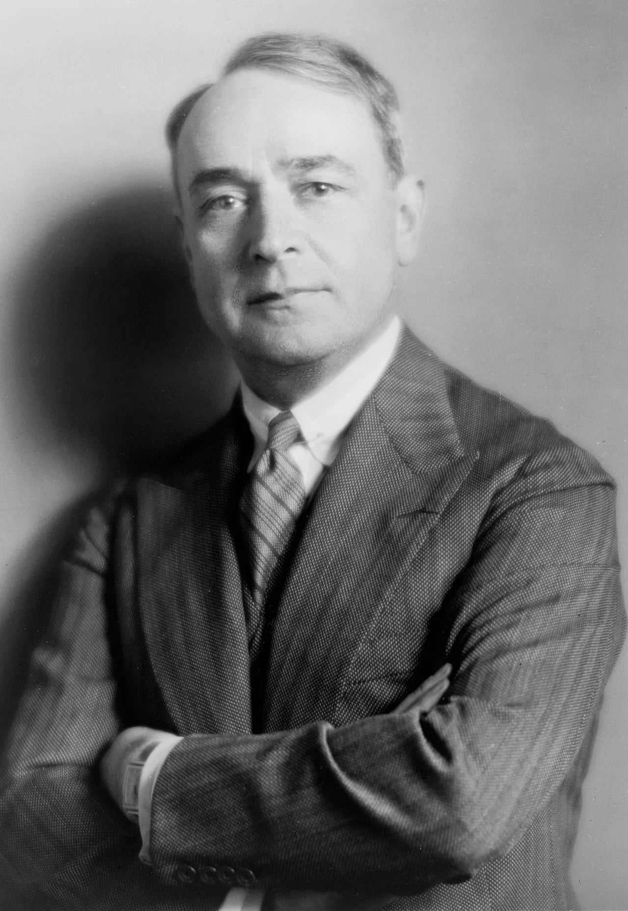 Porträt von Sergei Alexandrowitsch Kussewizki (1874–1951) – Gedenkseite