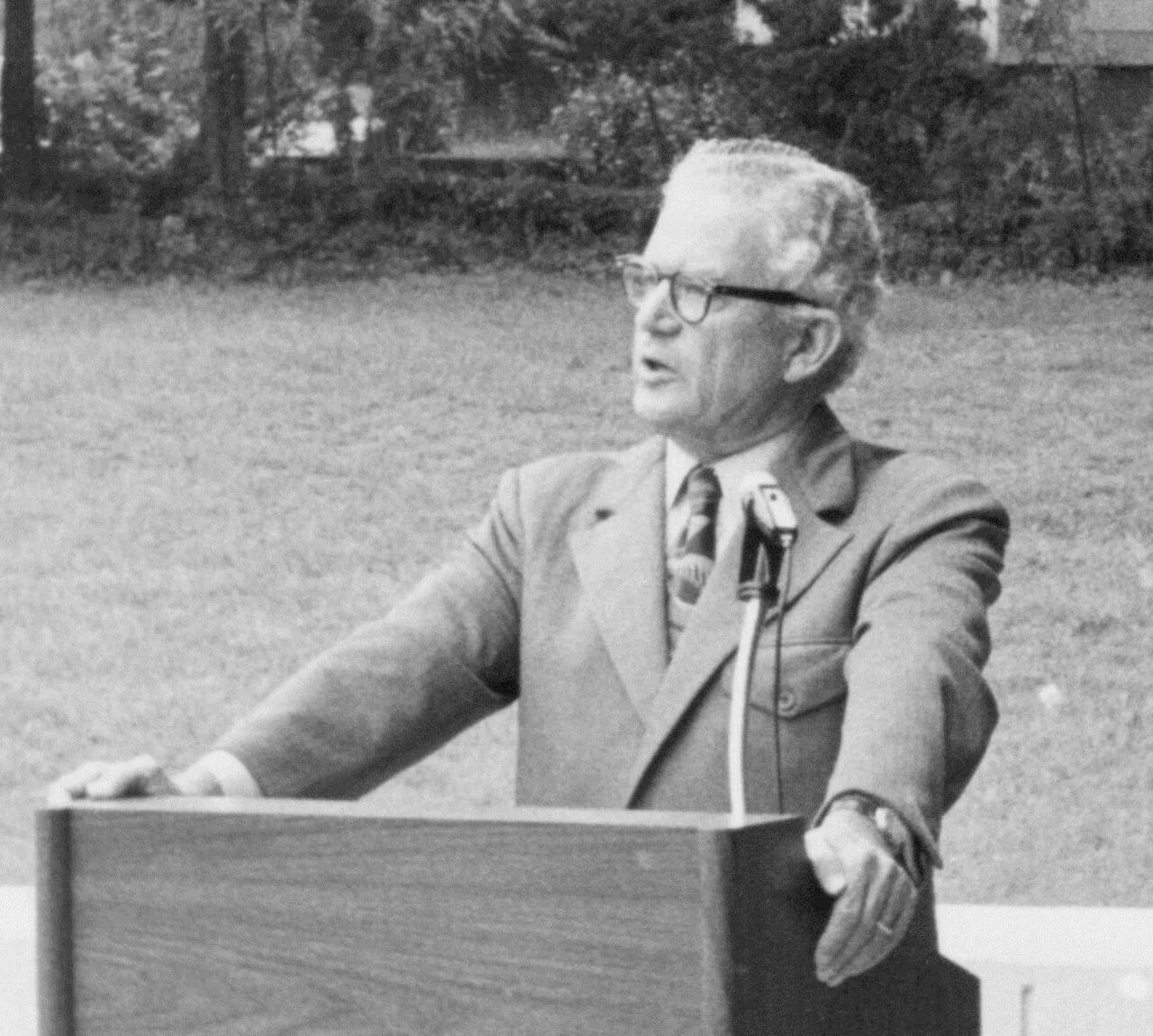 Porträt von James E. Boyd (1906–1998) – Gedenkseite