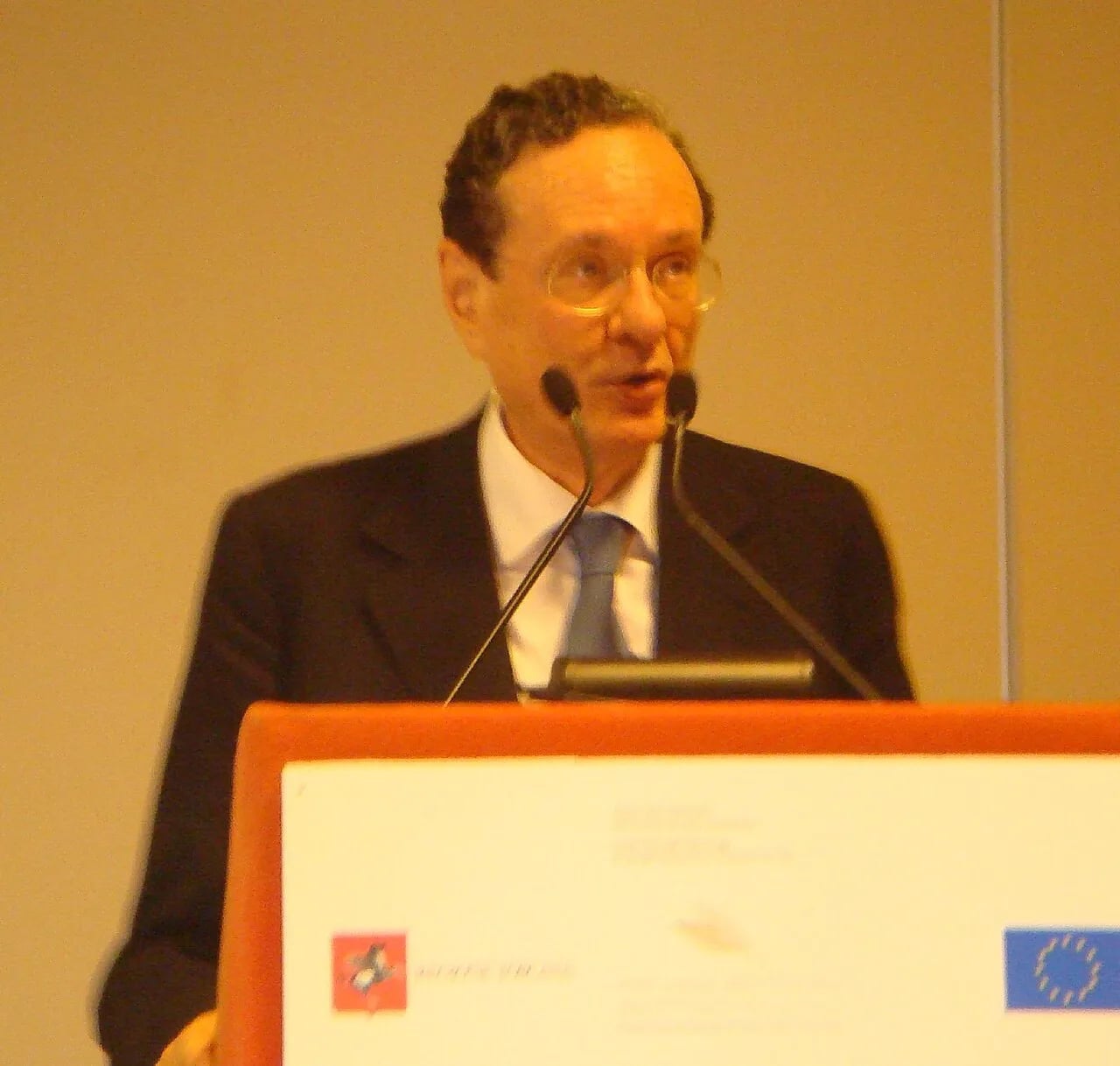 Porträt von Ugo Intini (1941–2024) – Gedenkseite
