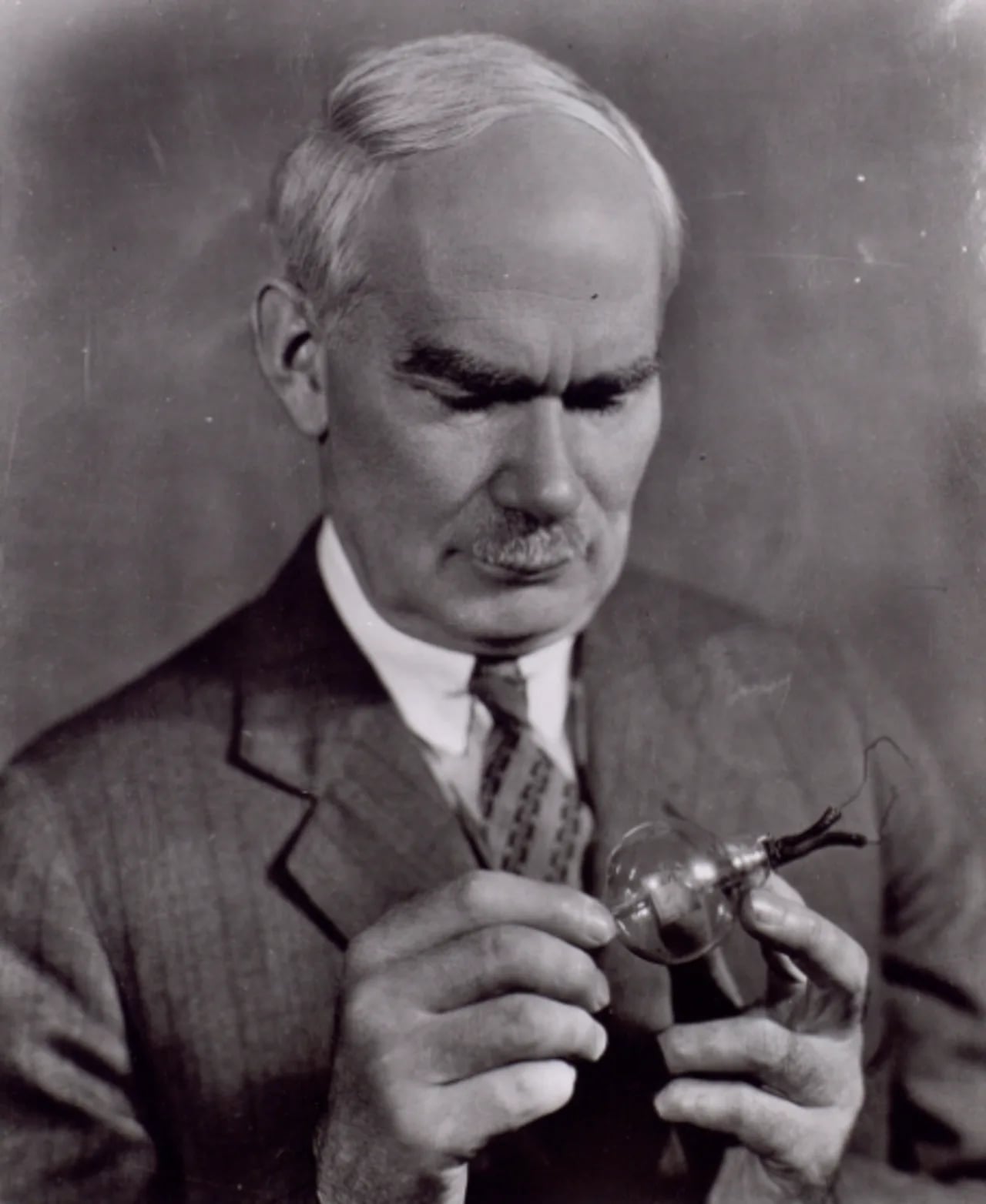 Portrait of Lee De Forest (1873–1961) – memorial page