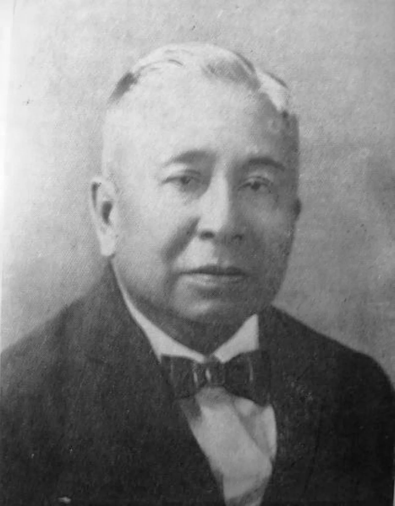 Porträt von Isabelo de los Reyes (1864–1938) – Gedenkseite