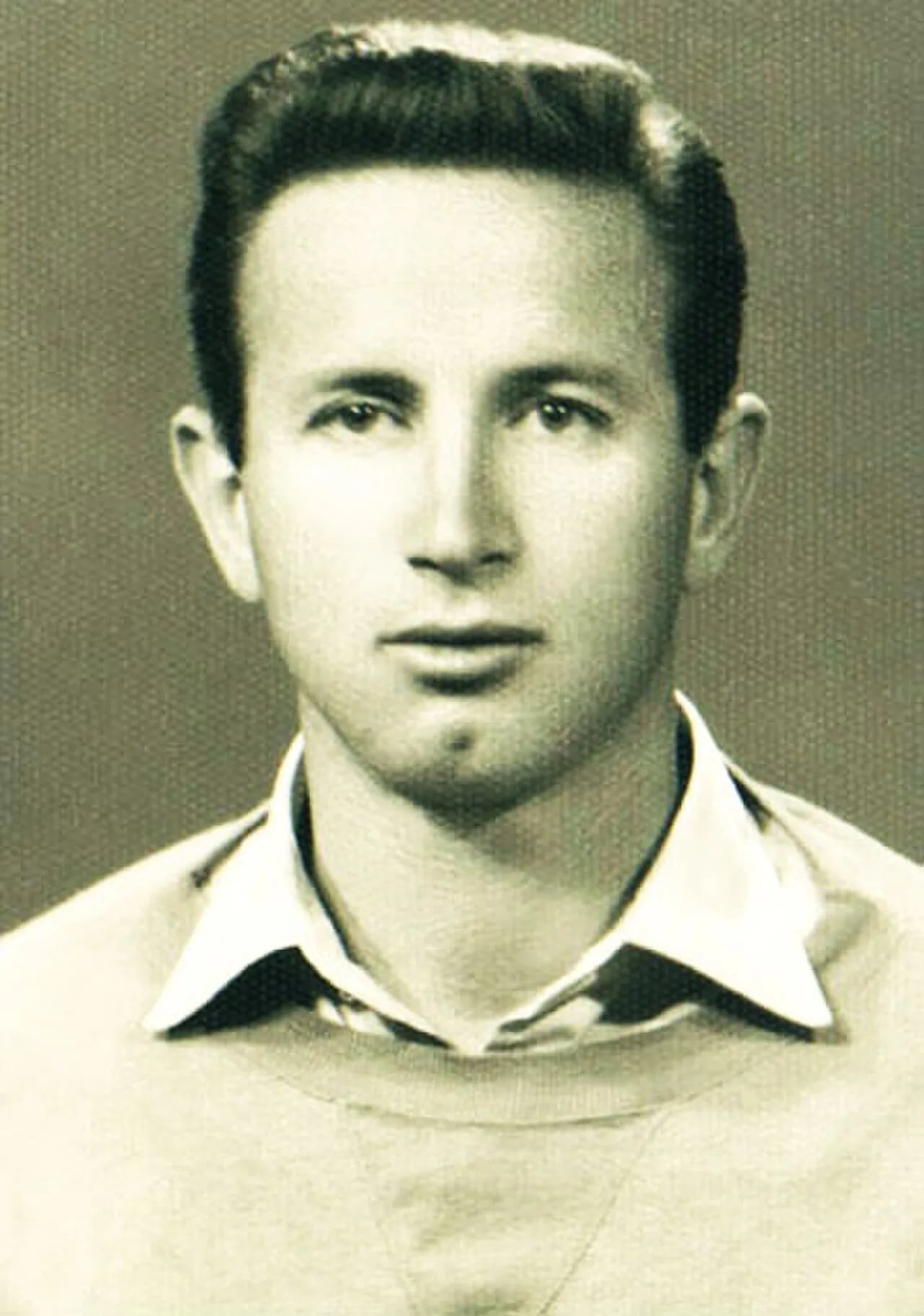 Portrait of Giannis Lambrou (1921–1998) – memorial page