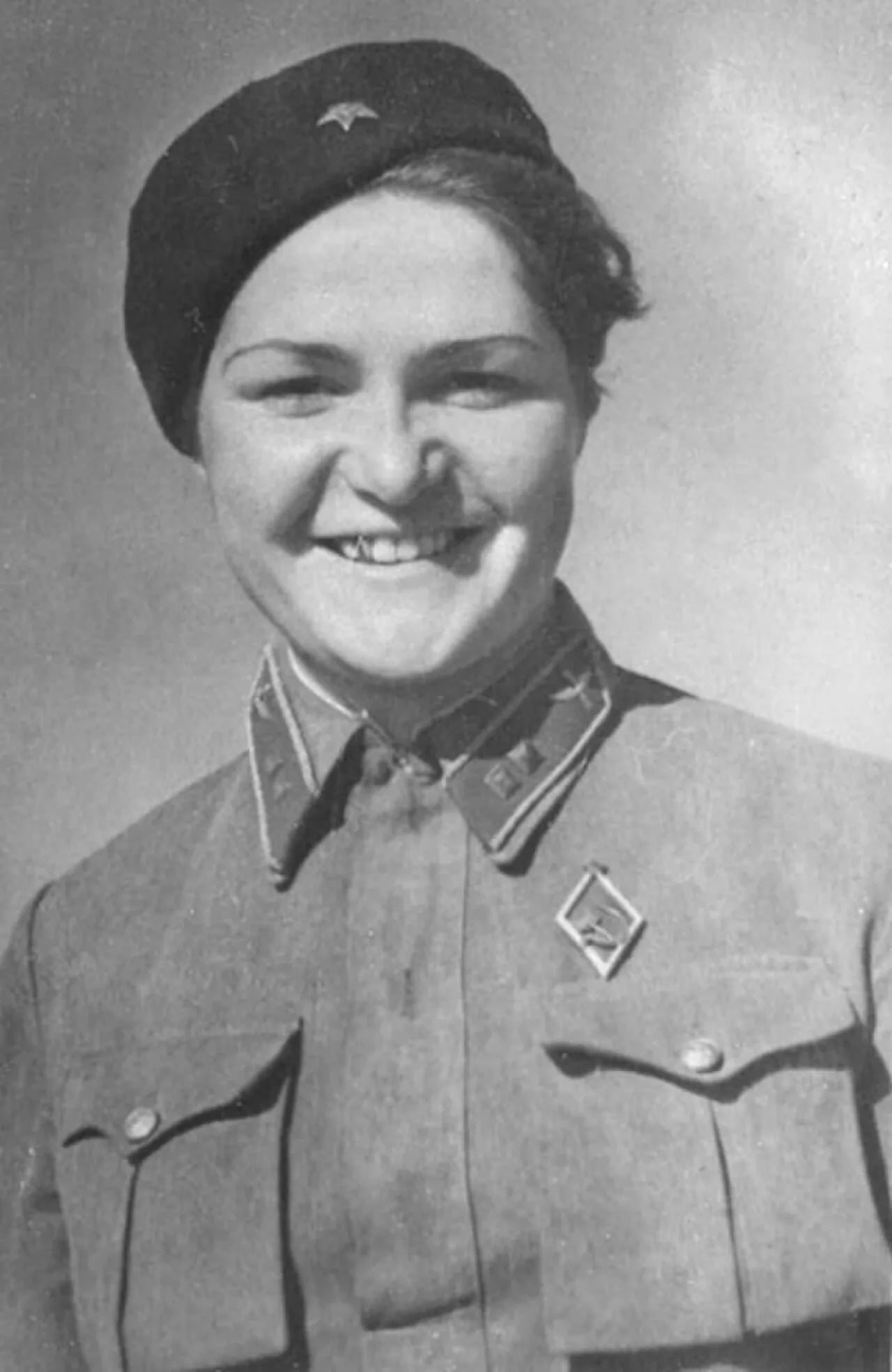 Porträt von Walerija Dmitrijewna Chomjakowa (1914–1942) – Gedenkseite