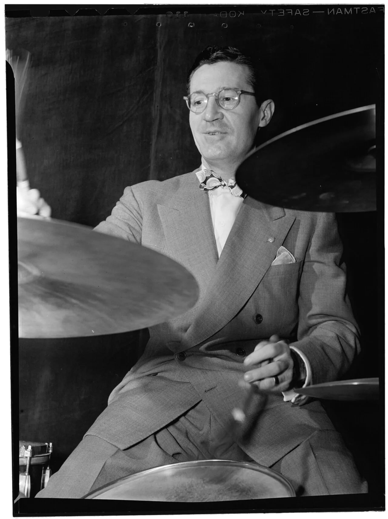 Portrait of Ray McKinley (1910–1995) – memorial page