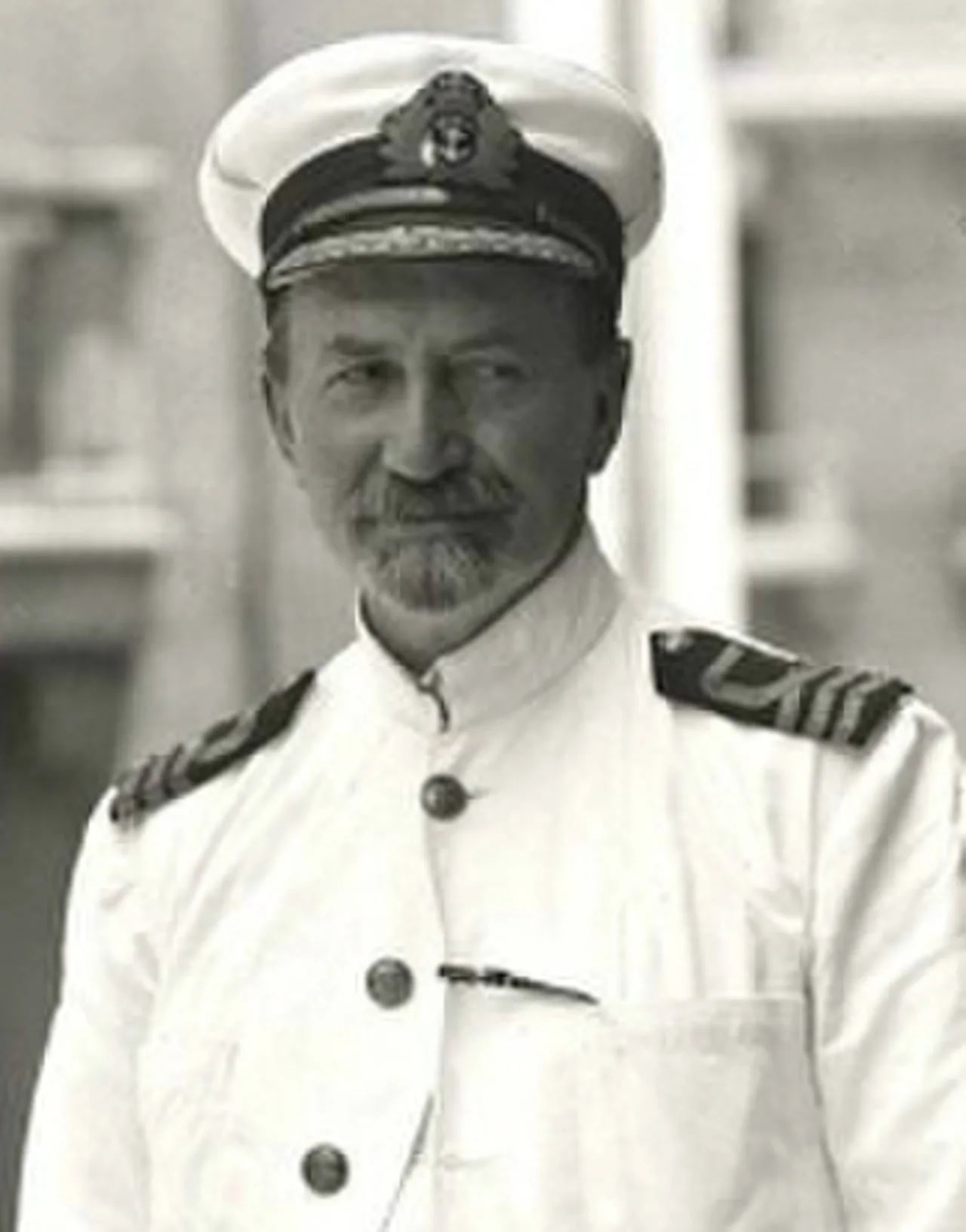 Portrait of David George Hogarth (1862–1927) – memorial page