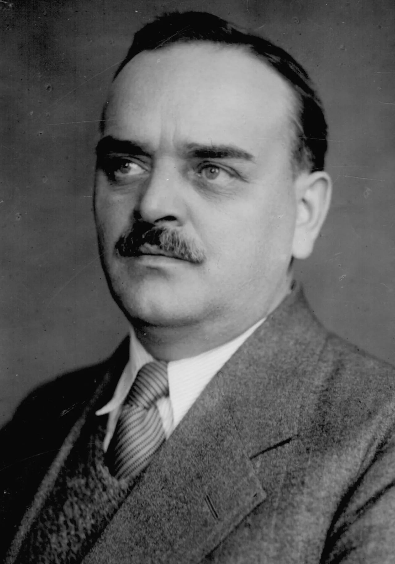 Porträt von Nikolai Michailowitsch Schwernik (1888–1970) – Gedenkseite