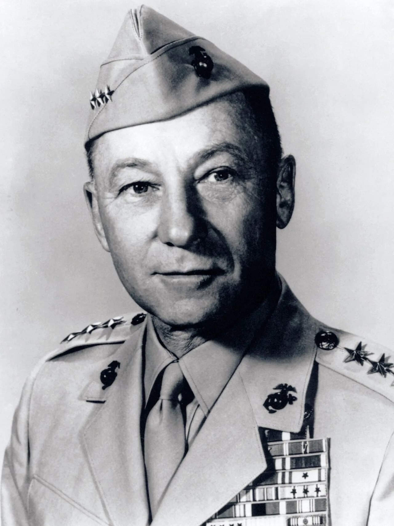 Portrait of Victor H. Krulak (1913–2008) – memorial page
