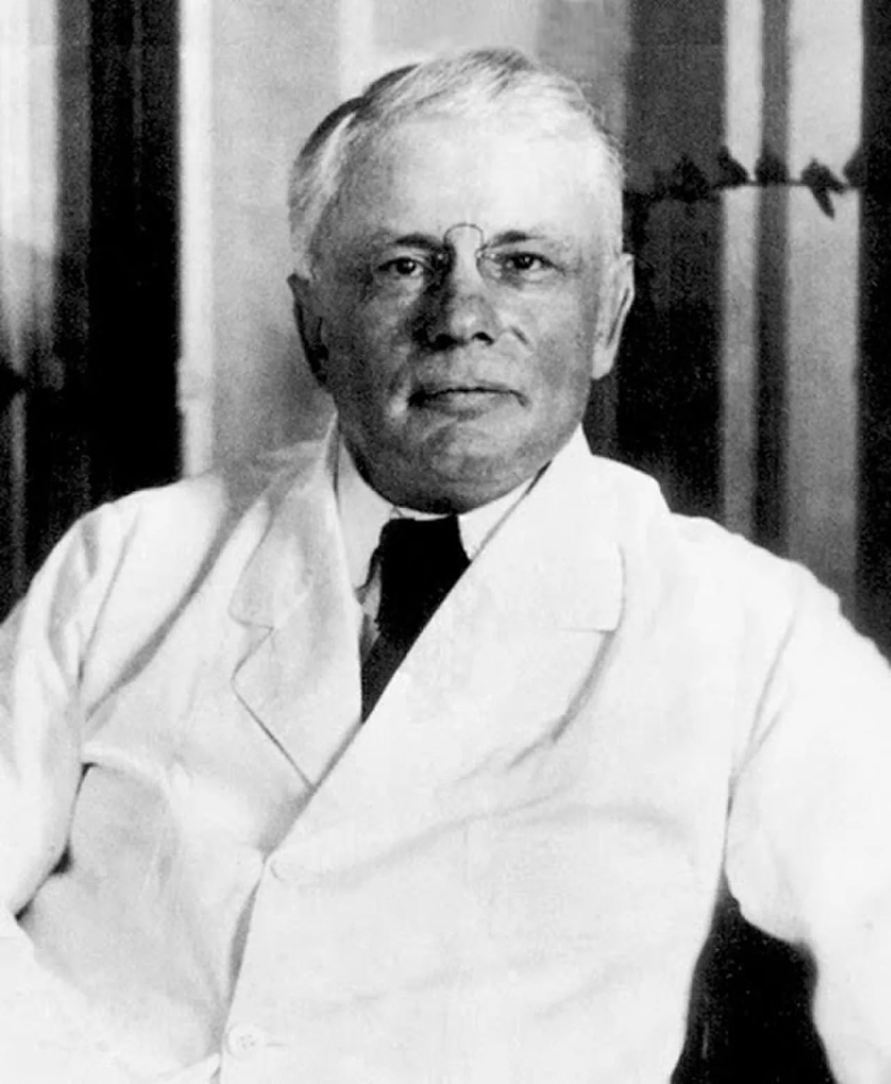 Porträt von Victor Tardieu (1870–1937) – Gedenkseite
