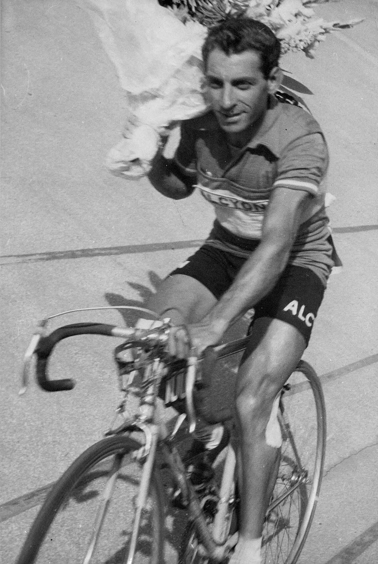 Portrait of Vincent Vitetta (1925–2021) – memorial page