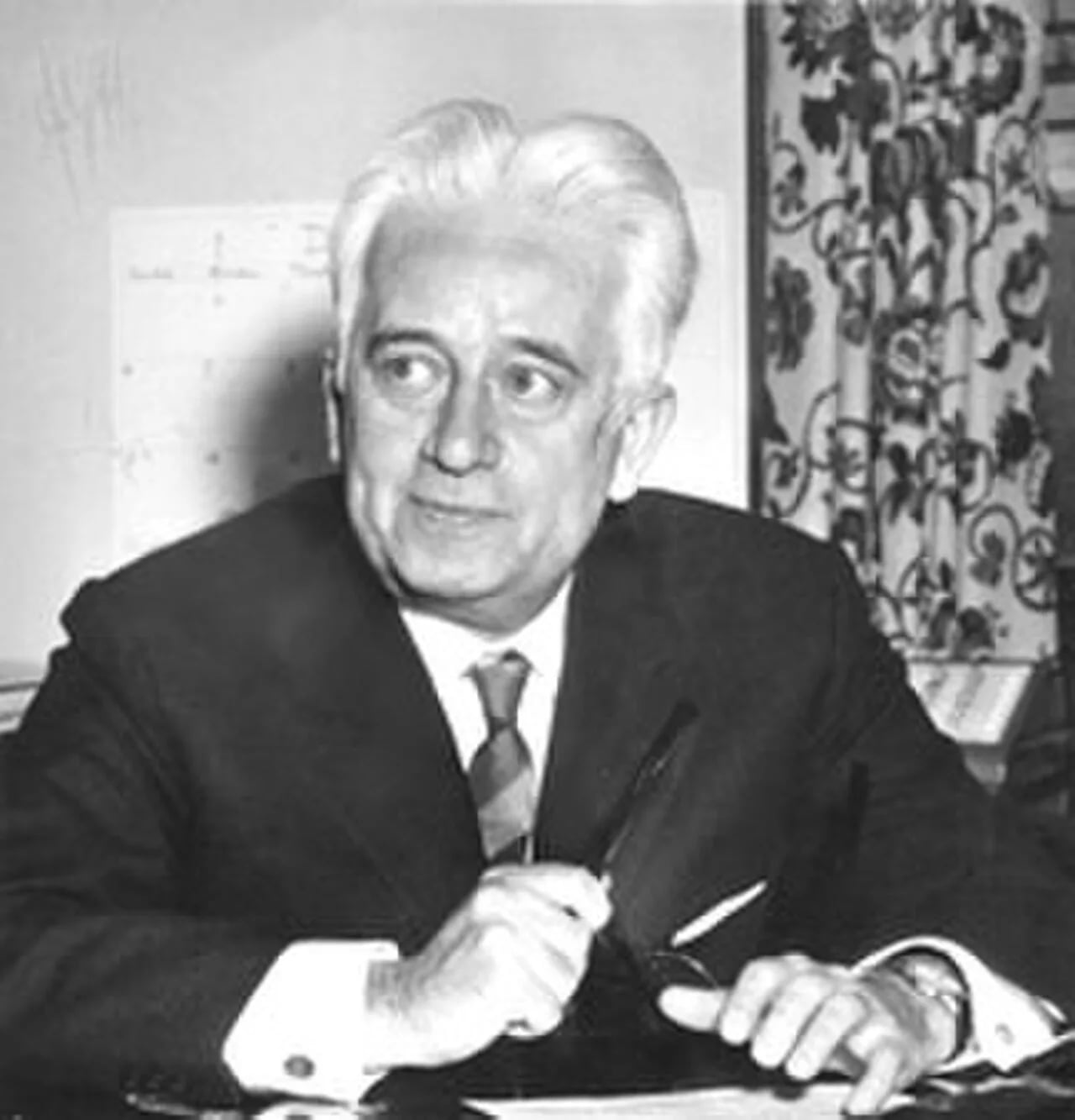 Portrait of Kenneth Keating (1900–1975) – memorial page