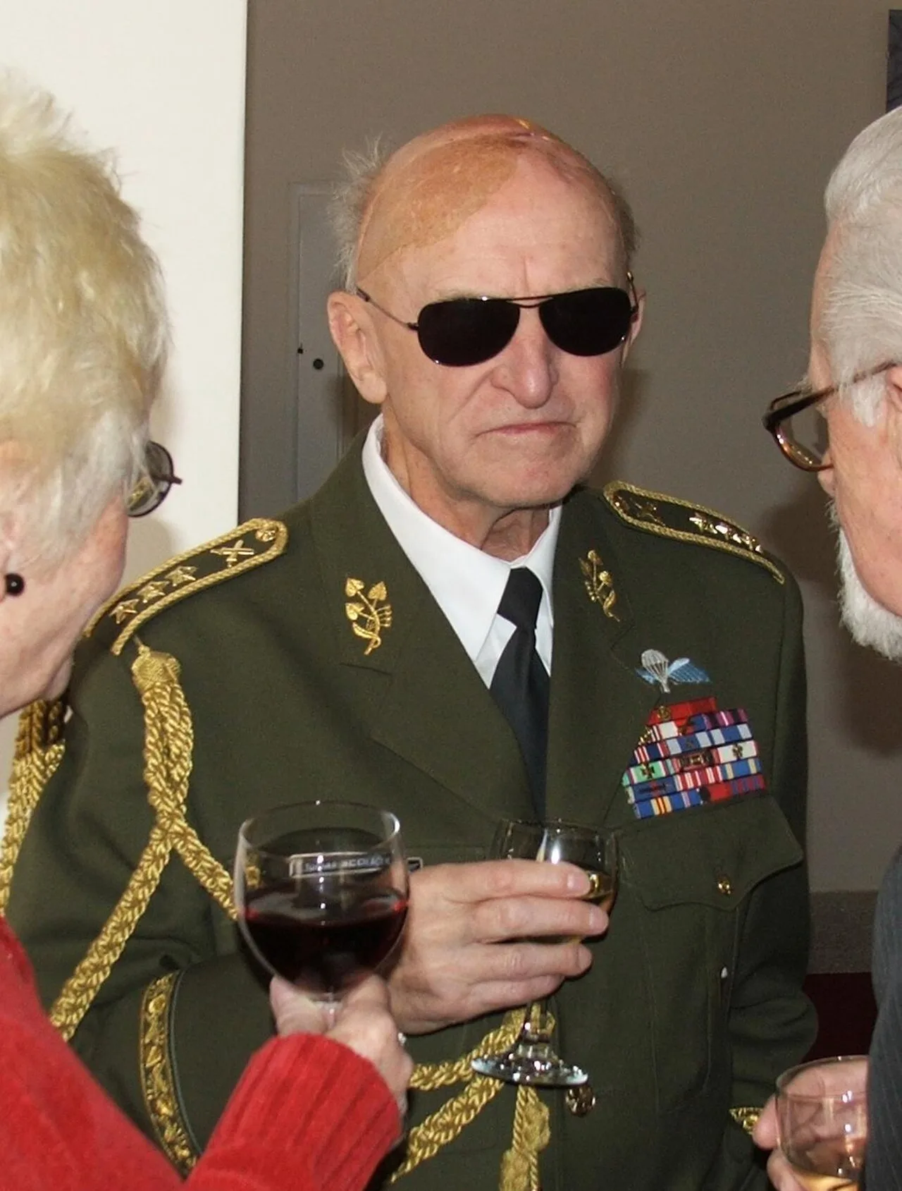 Porträt von Tomáš Sedláček (1918–2012) – Gedenkseite