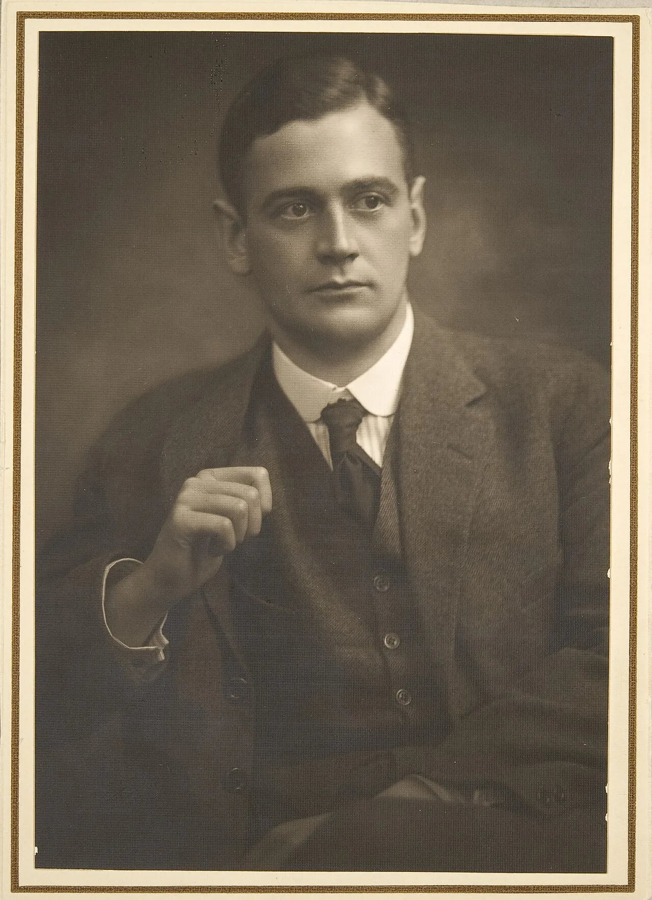 Portrait of Paavo Jännes (1892–1970) – memorial page