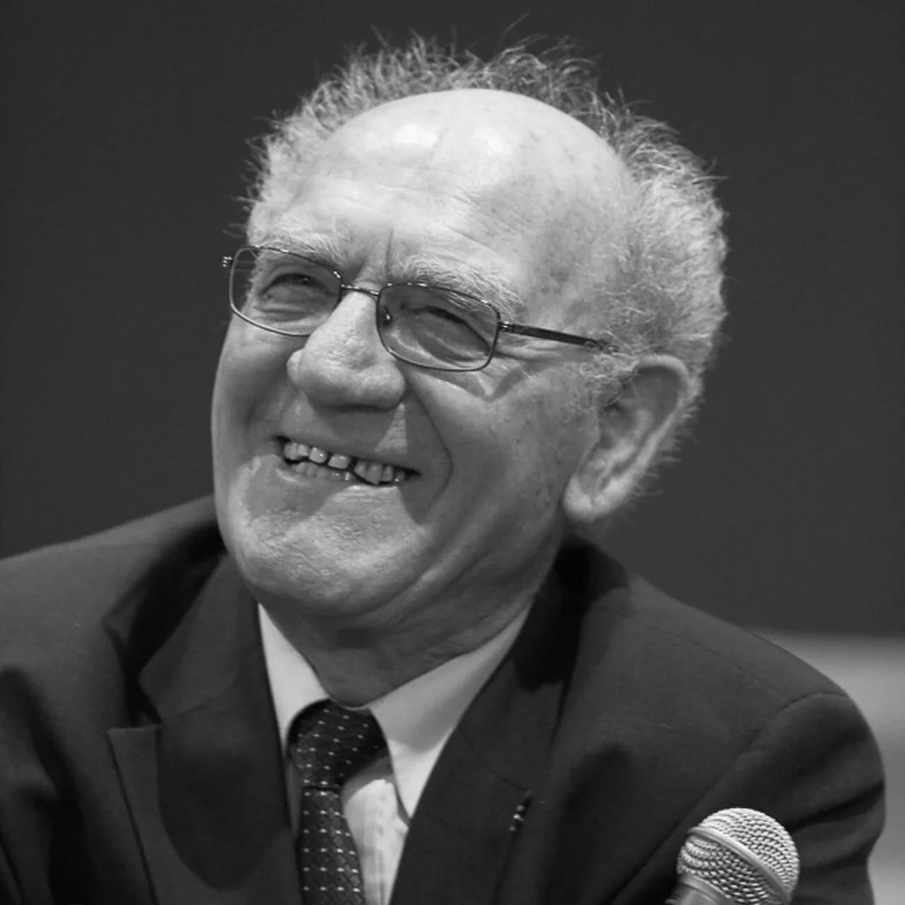 Portrait of Walter Bassan (1926–2017) – memorial page