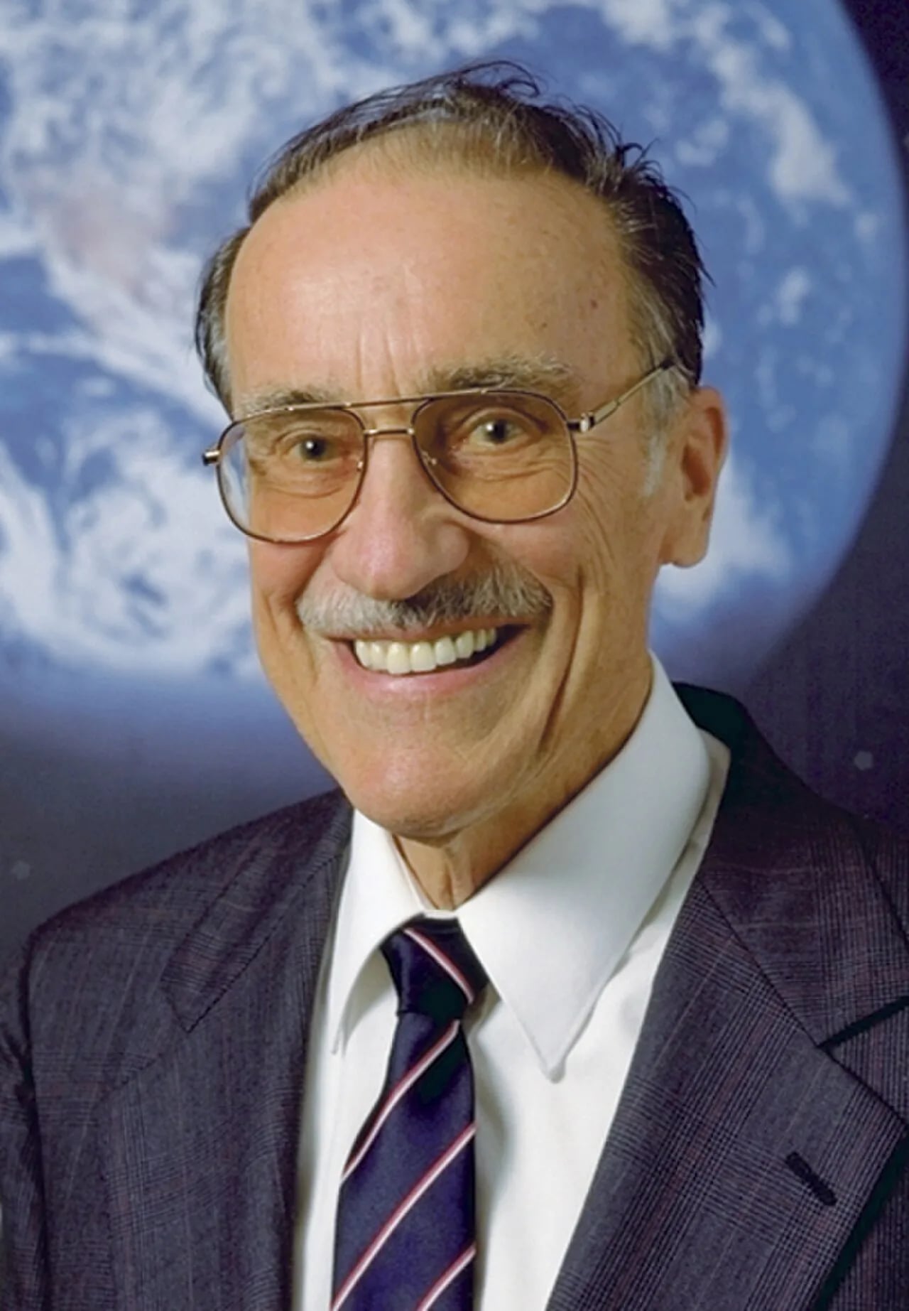 Porträt von Walter Kistler (1918–2015) – Gedenkseite