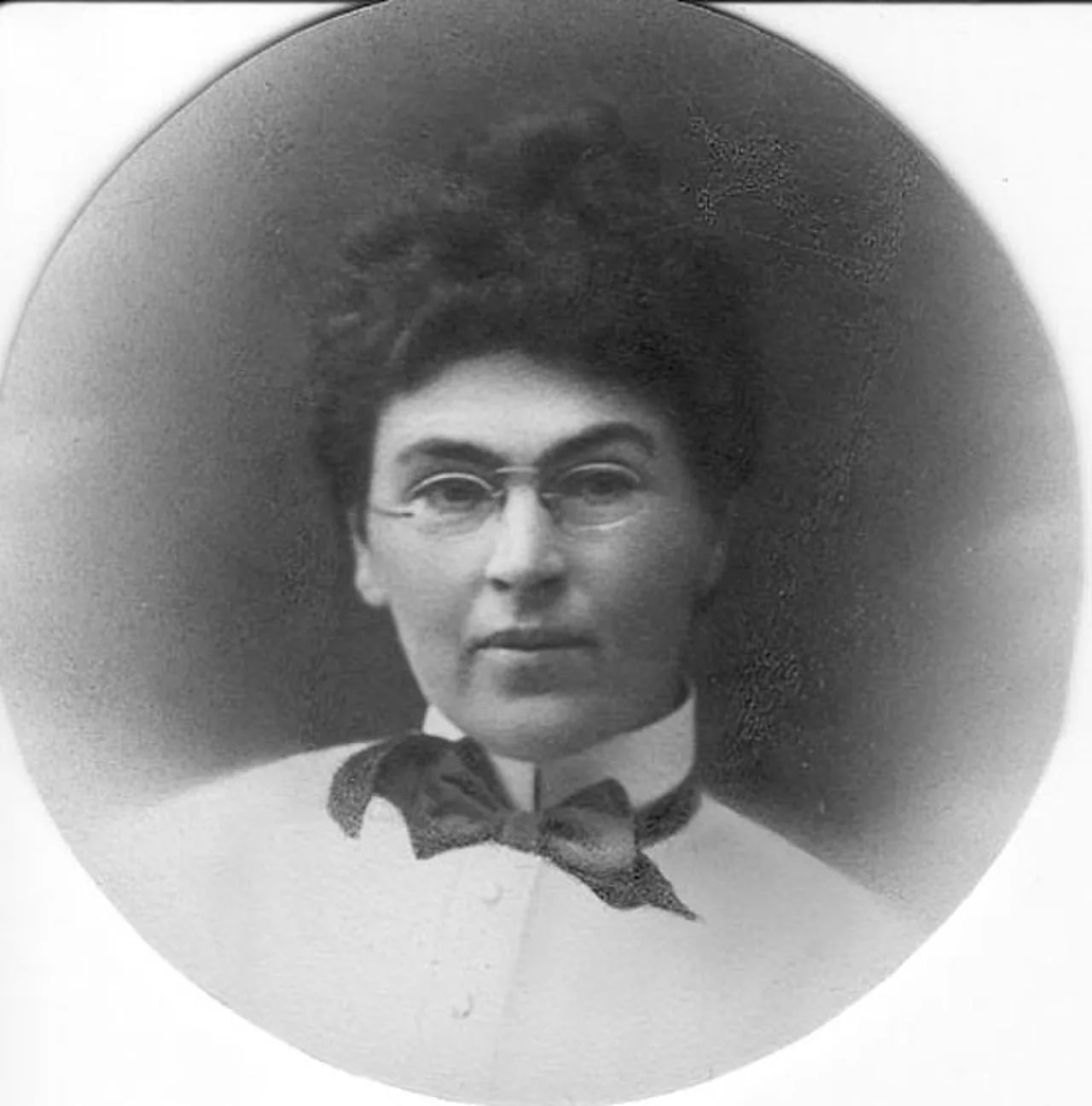 Porträt von Kate Simpson Hayes (1856–1945) – Gedenkseite