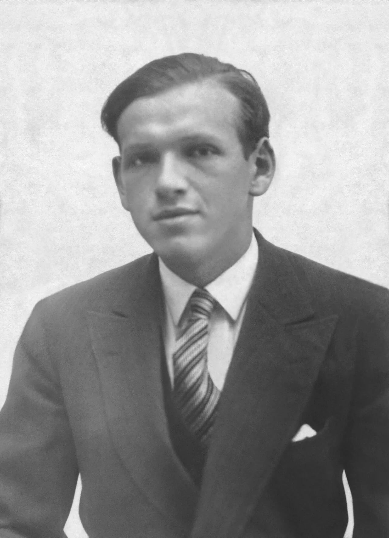 Portrait of Edmund Engelman (1907–2000) – memorial page
