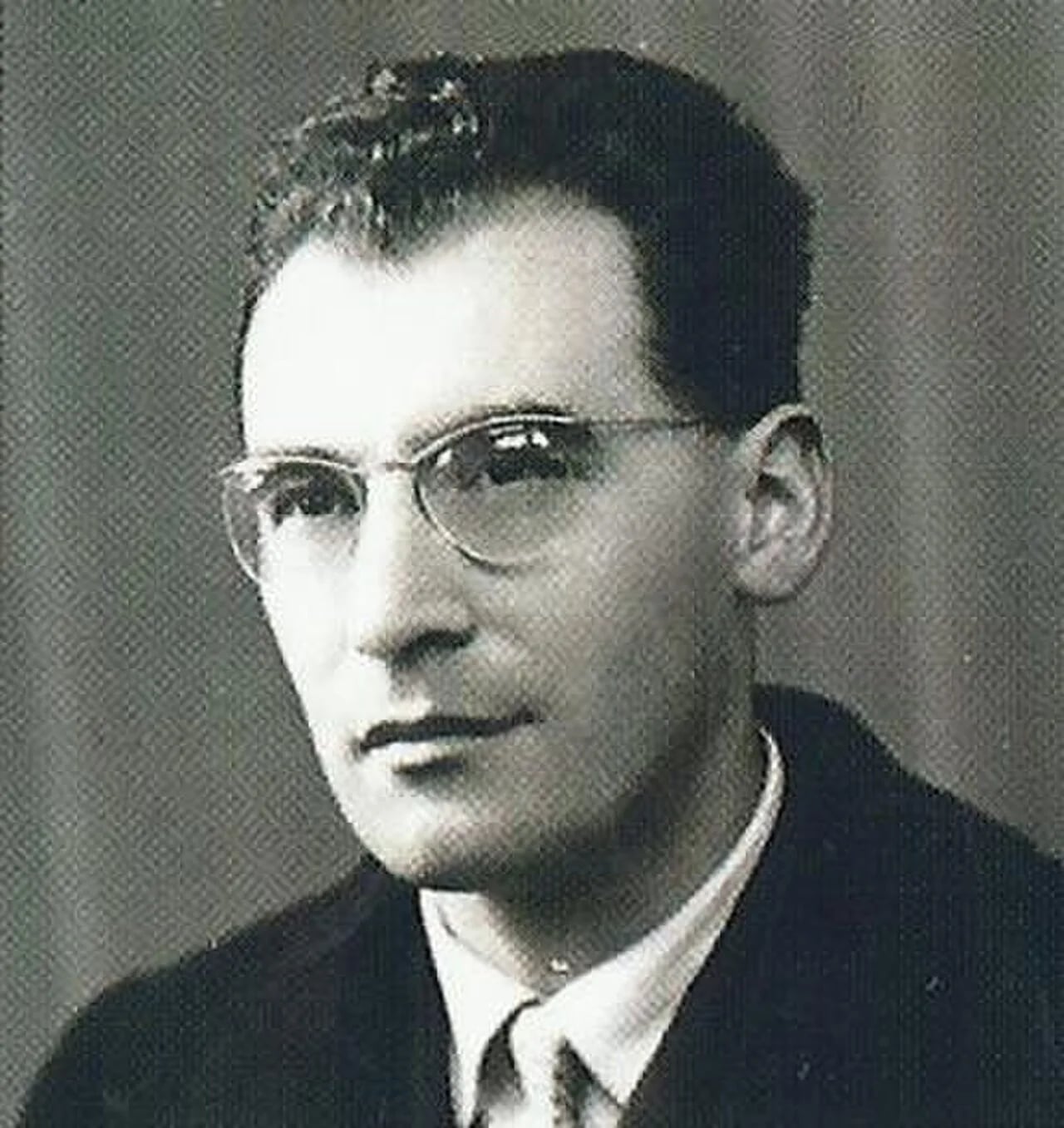 Portrait of Youenn Olier (1923–2004) – memorial page