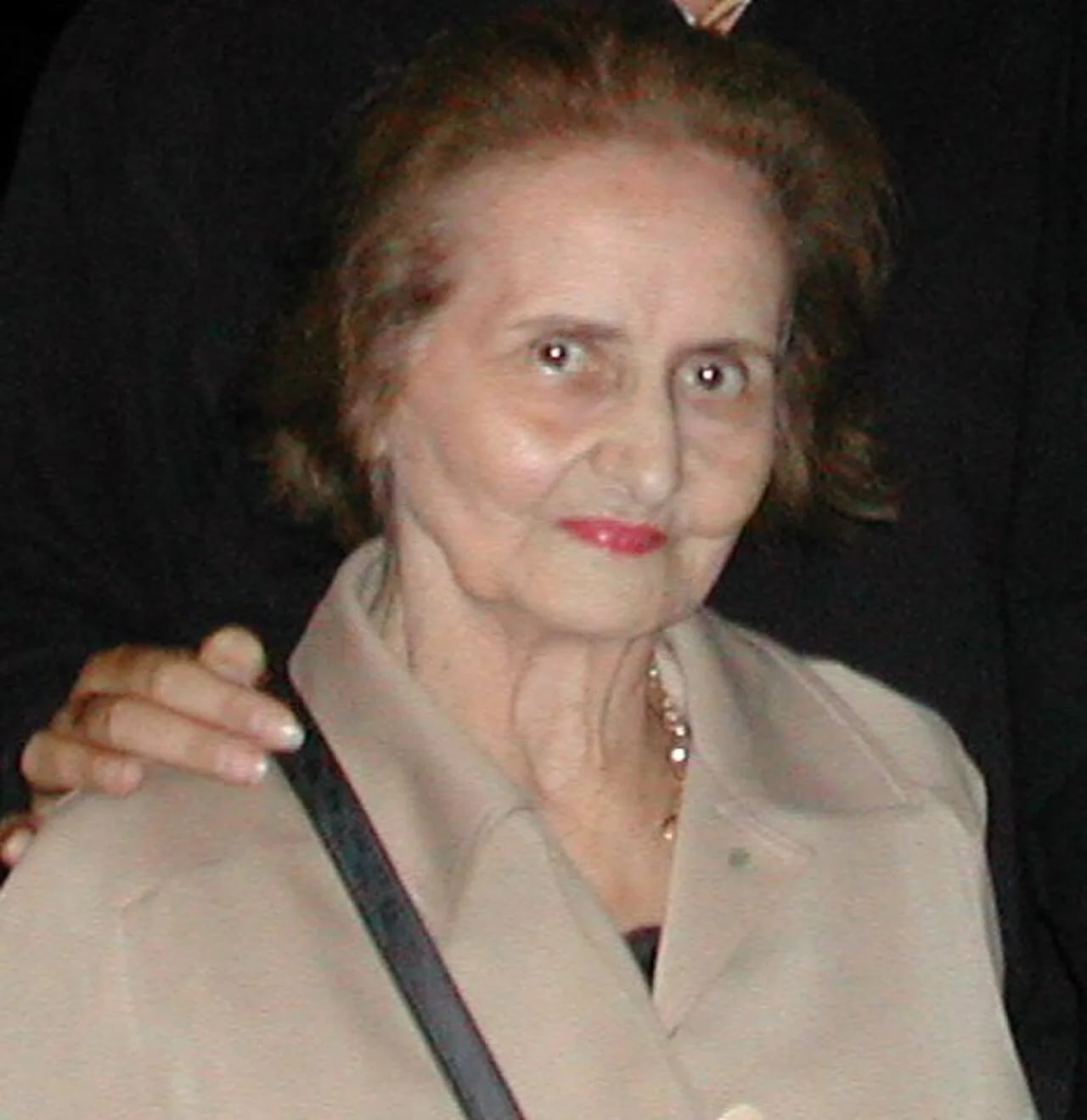 Porträt von Yvette Troispoux (1914–2007) – Gedenkseite