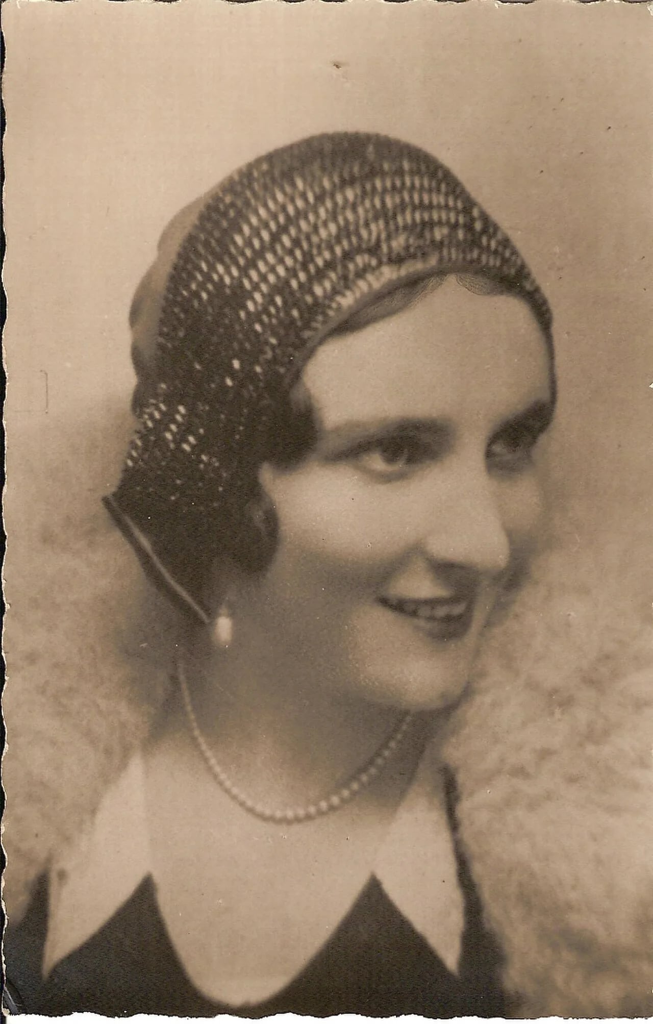 Portrait of Yvonne Boachon-Joffre (1896–1975) – memorial page