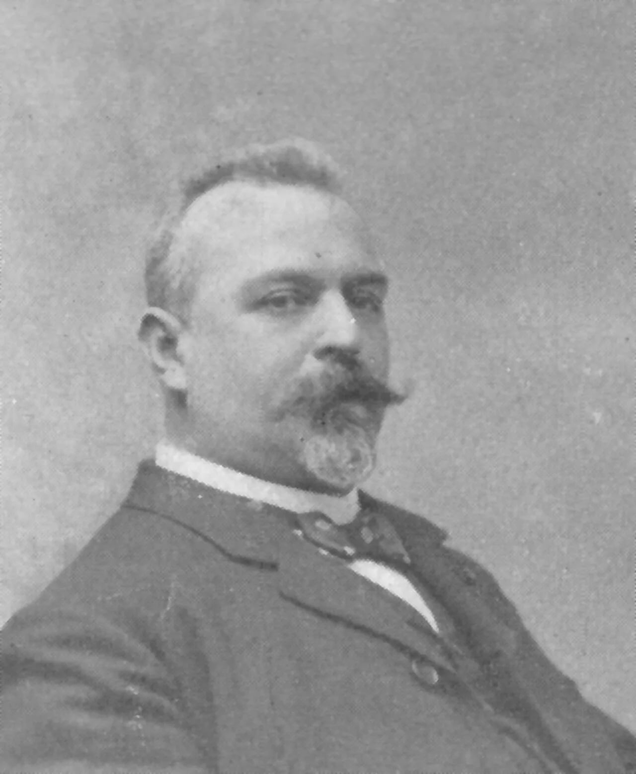Portrait of Émile Devreux (1857–1933) – memorial page